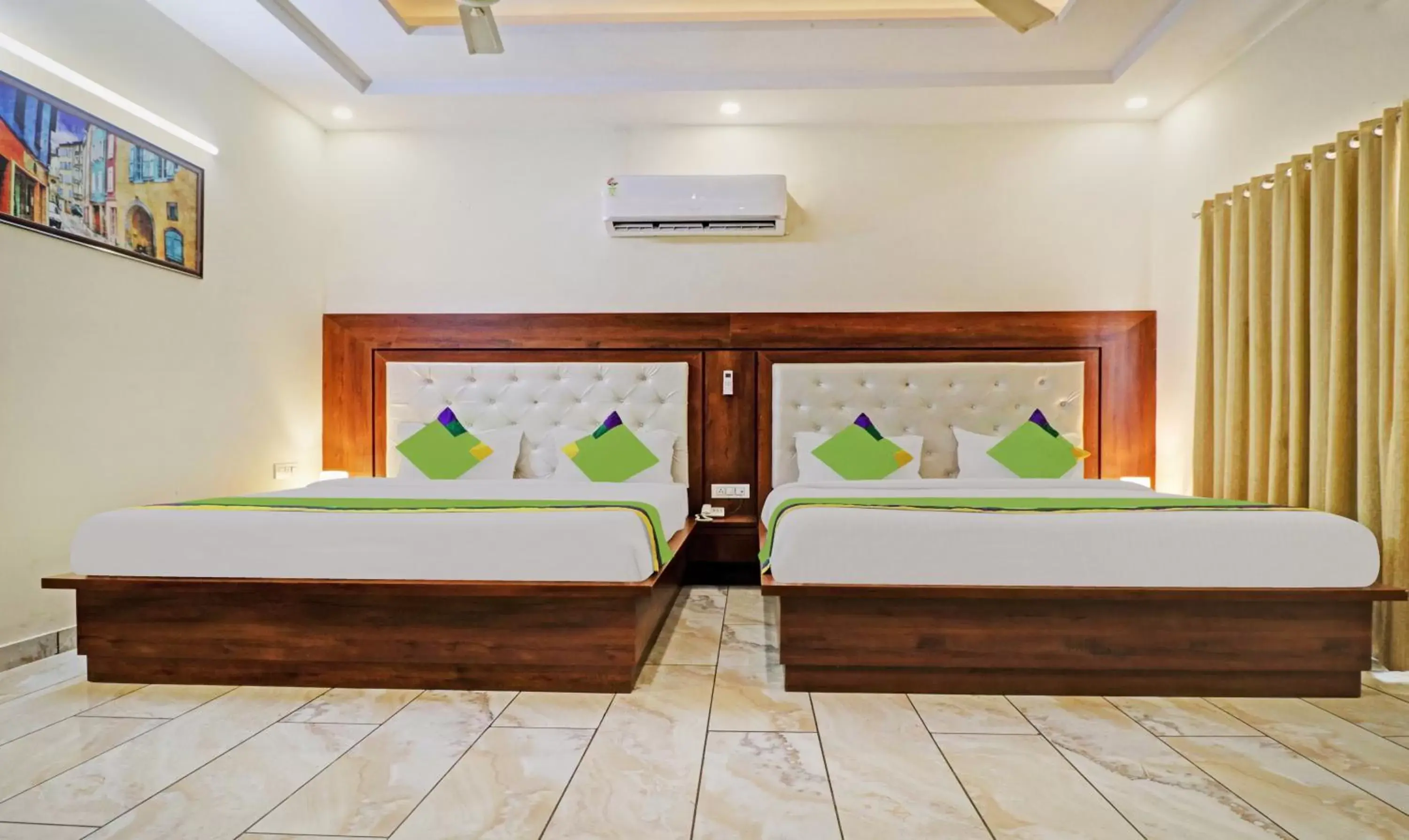 Superior Double Room in Treebo Magnum Chandigarh Superior Double Room in Treebo Magnum Chandigarh