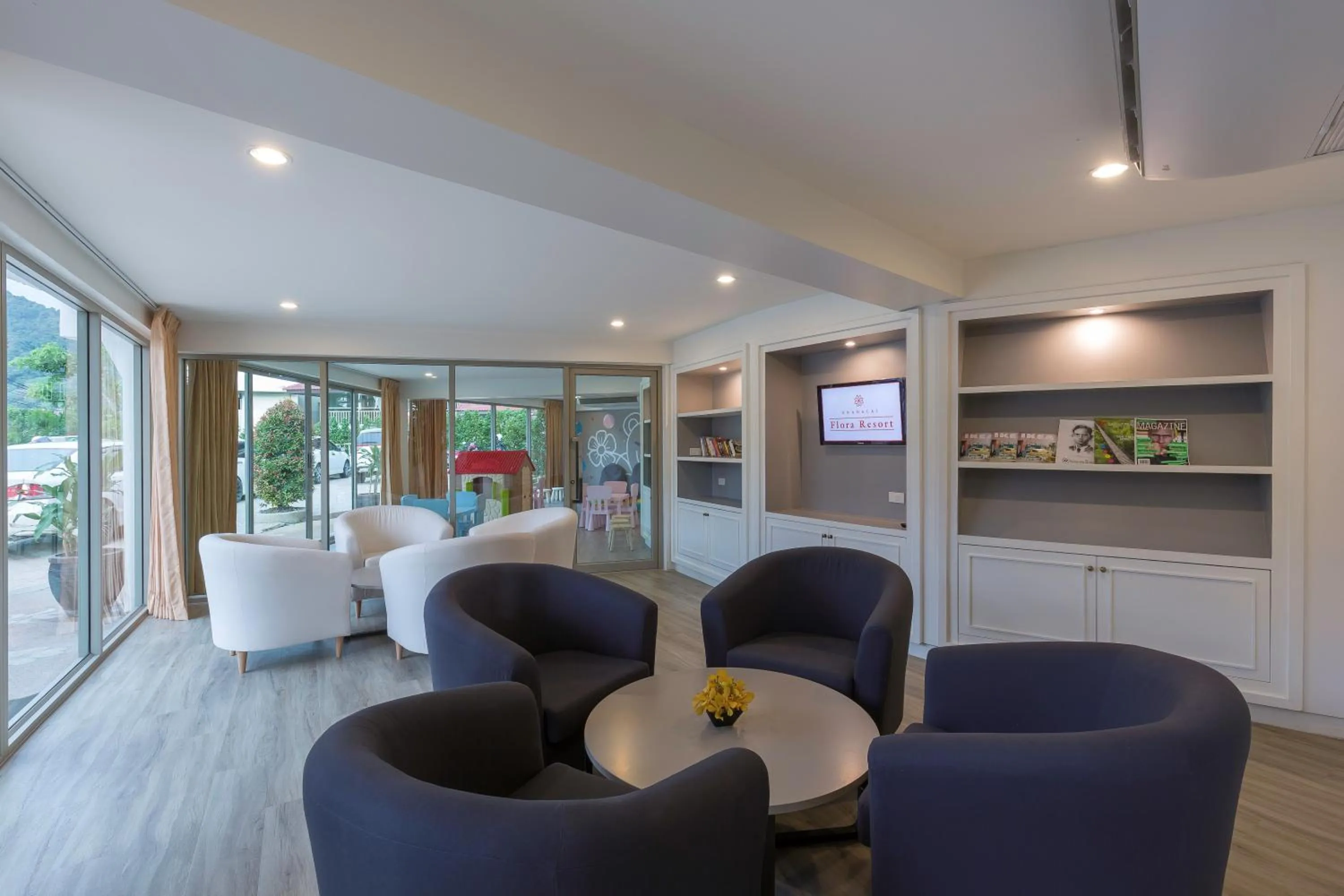 Lounge or bar in Chanalai Flora Resort, Kata Beach