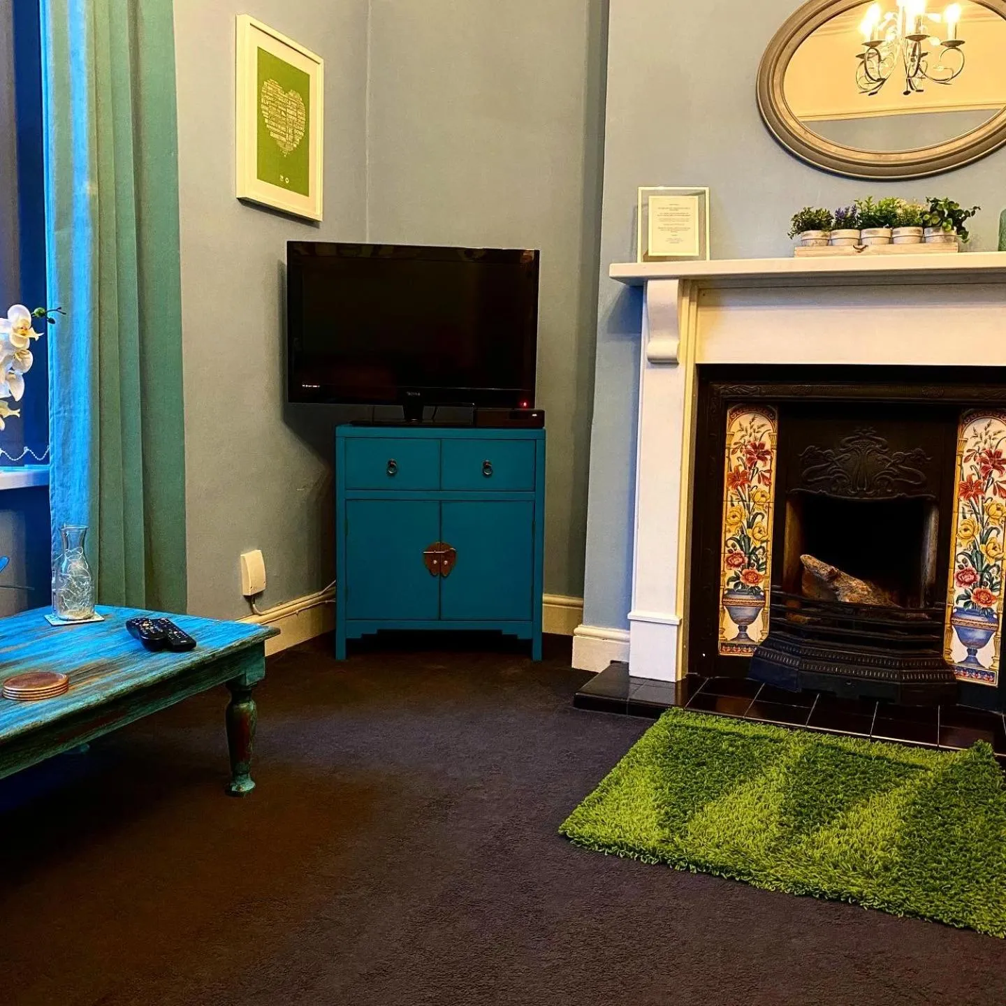 Bedroom in Inn Cardiff