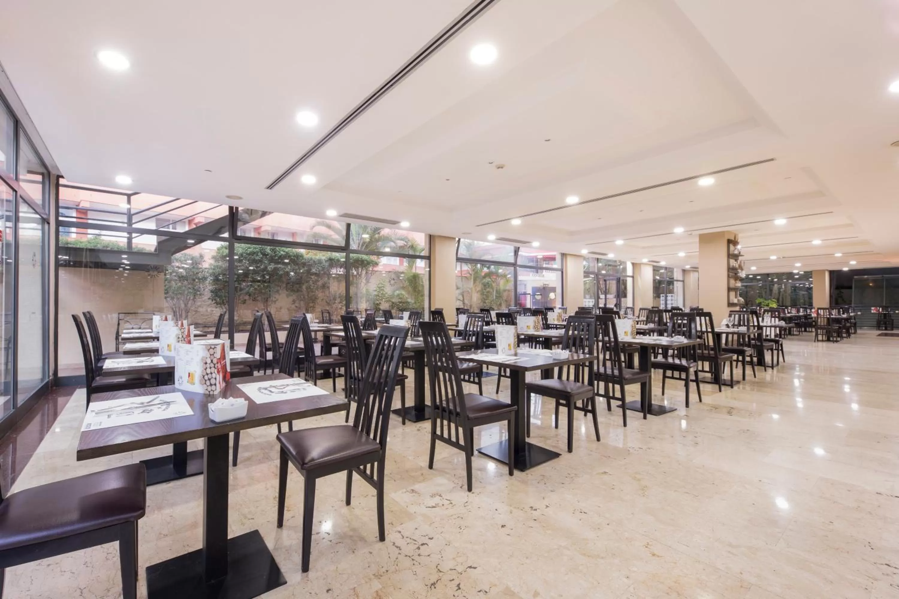 Restaurant/places to eat in Be Live Experience Orotava