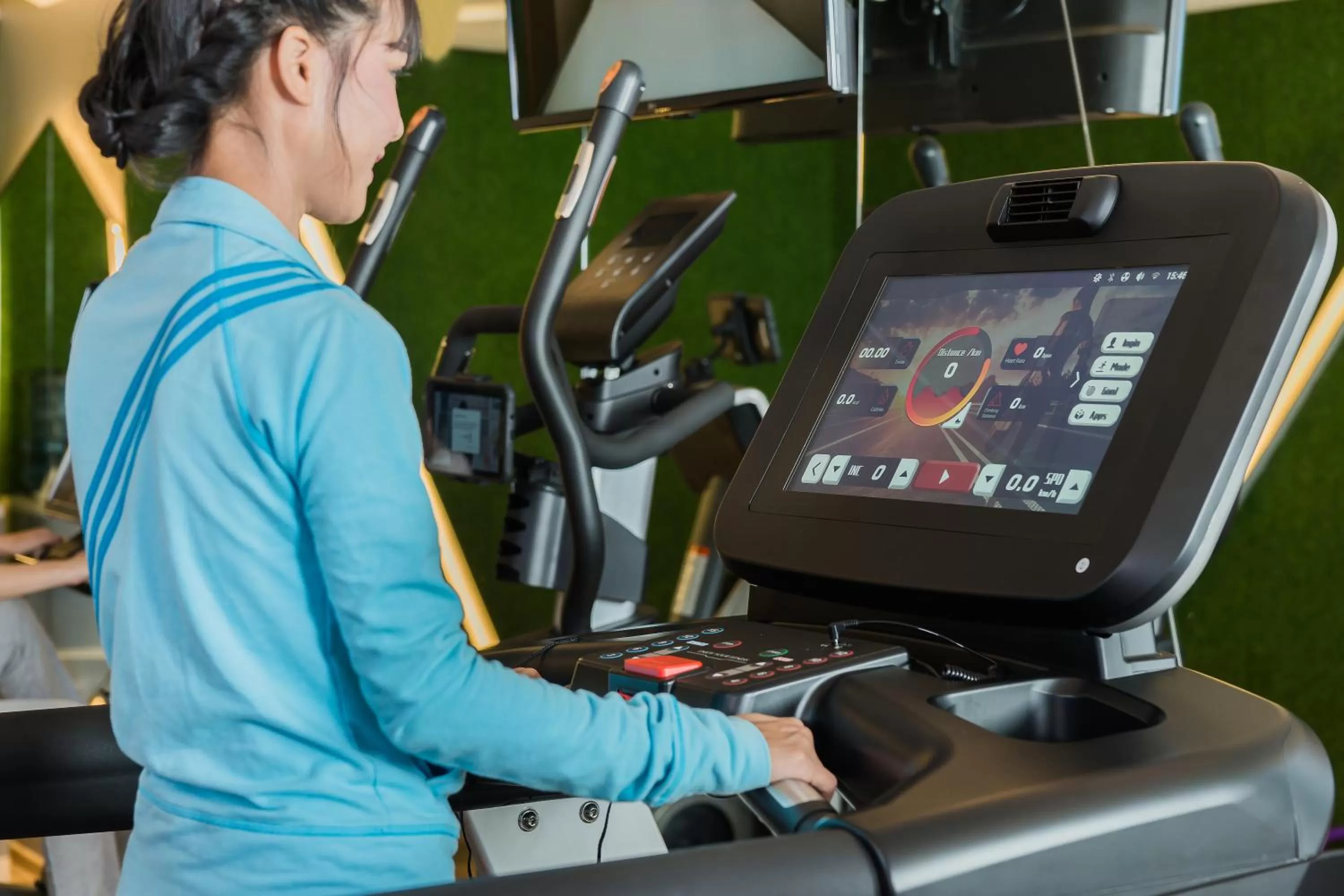 People in Vib Best Western Sanam Pao