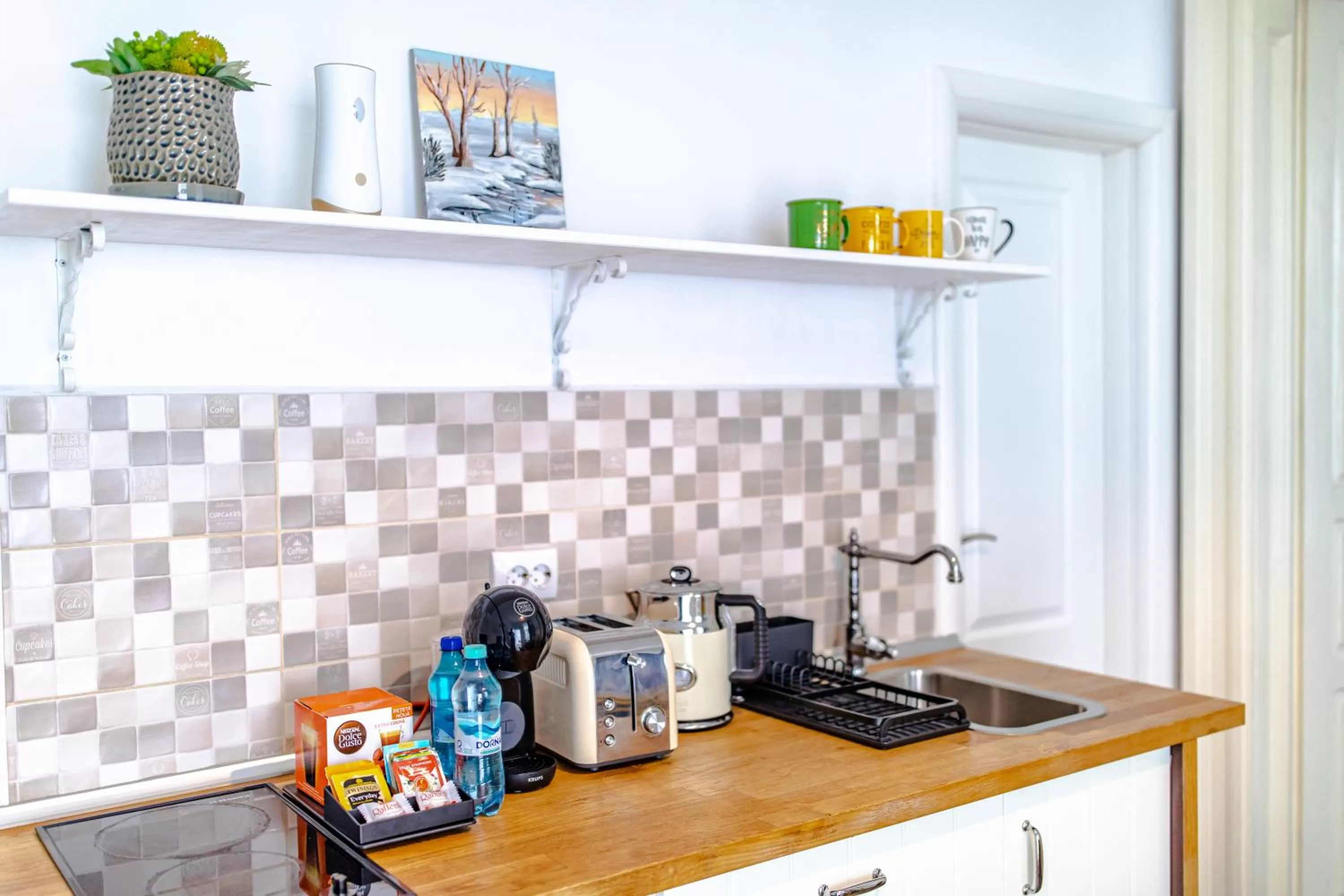 Coffee/tea facilities, Kitchen/Kitchenette in ALBERT RESIDENCE with PARKING