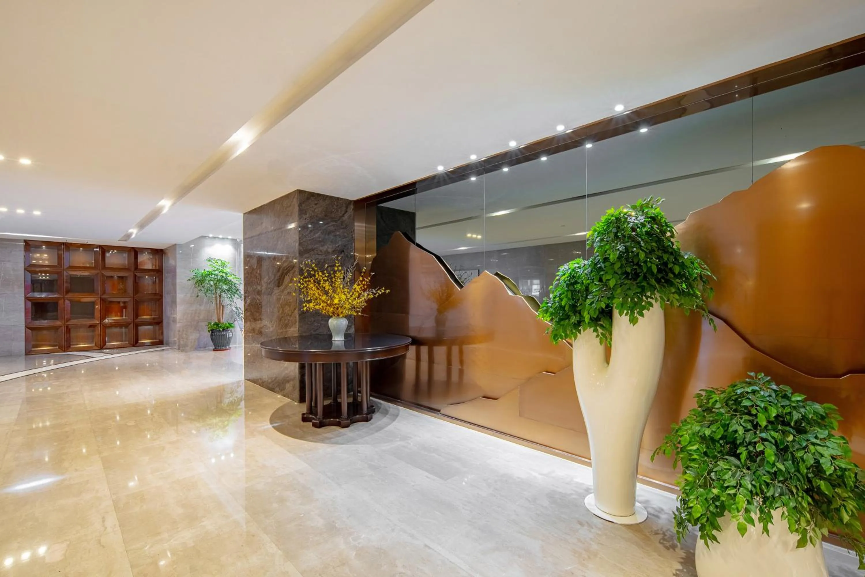 Lobby or reception in Wan Yue Grand Skylight Hotel