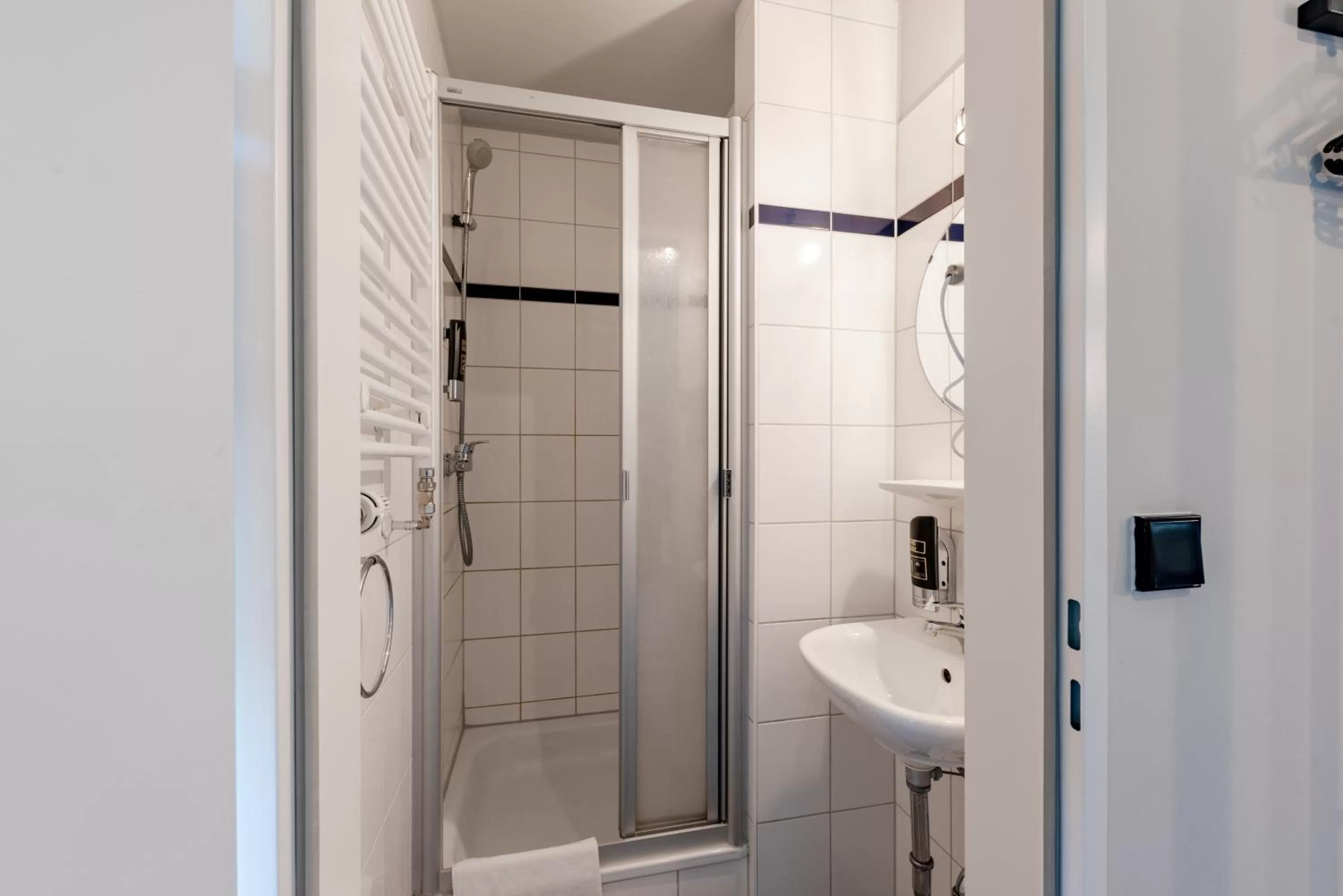 Shower in a&o Hamburg City