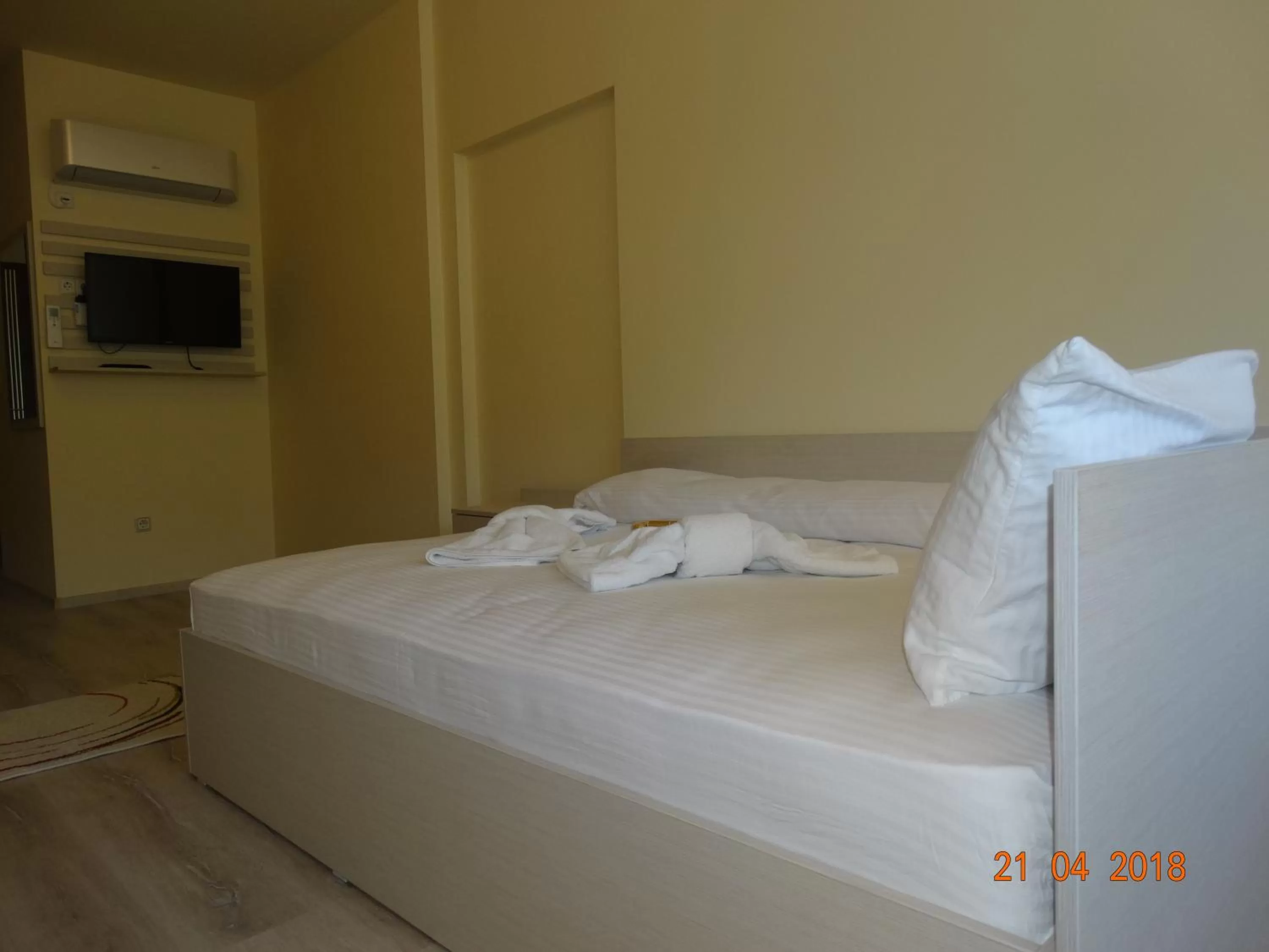 Bed in Hotel Lago Peshtera