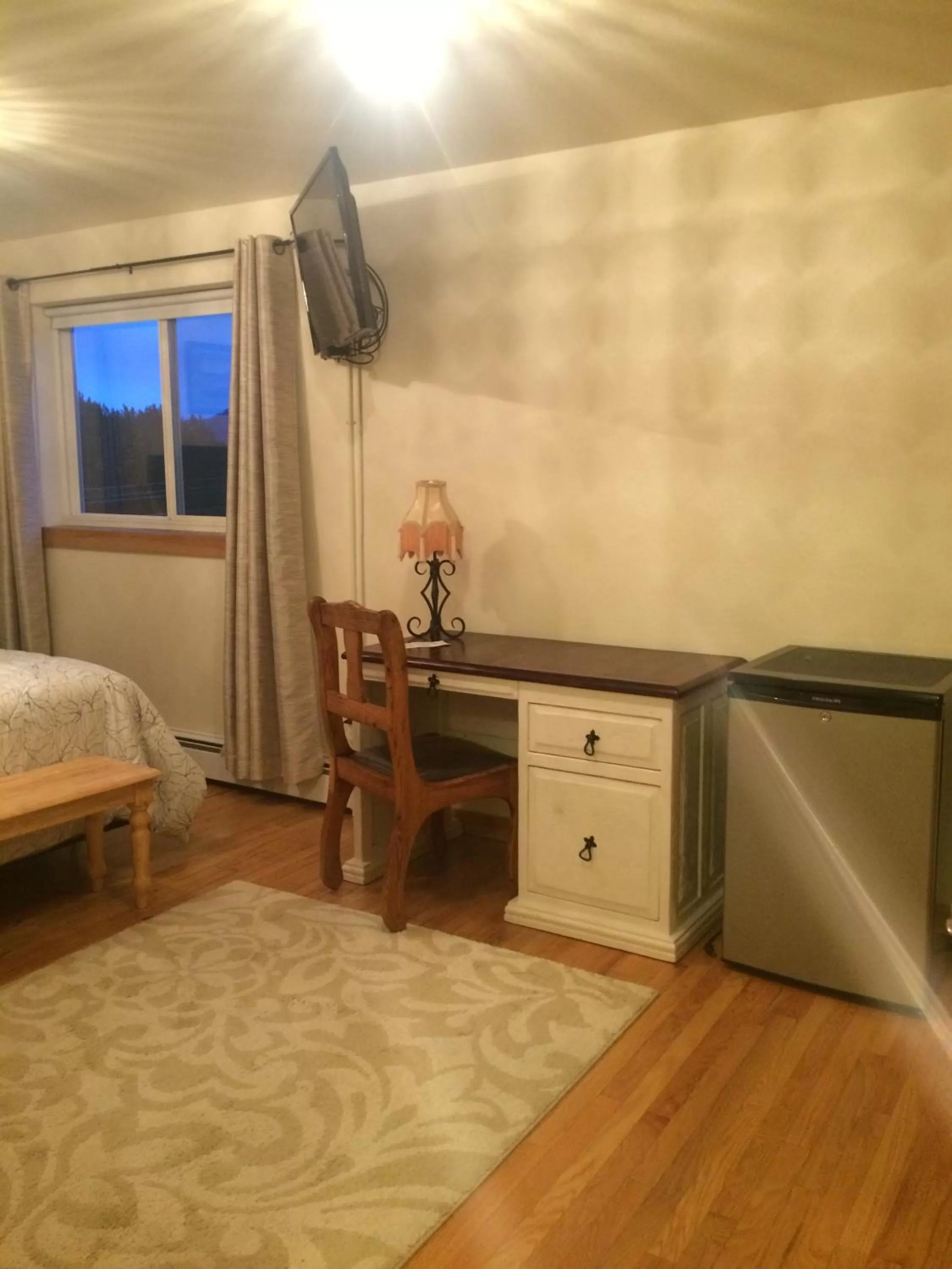 Bedroom, Bed in Fishhook Sunrise B&B