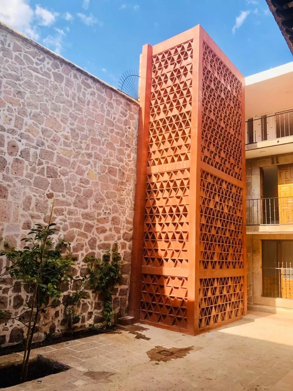 Patio in NaNa Vida Hotel Morelia