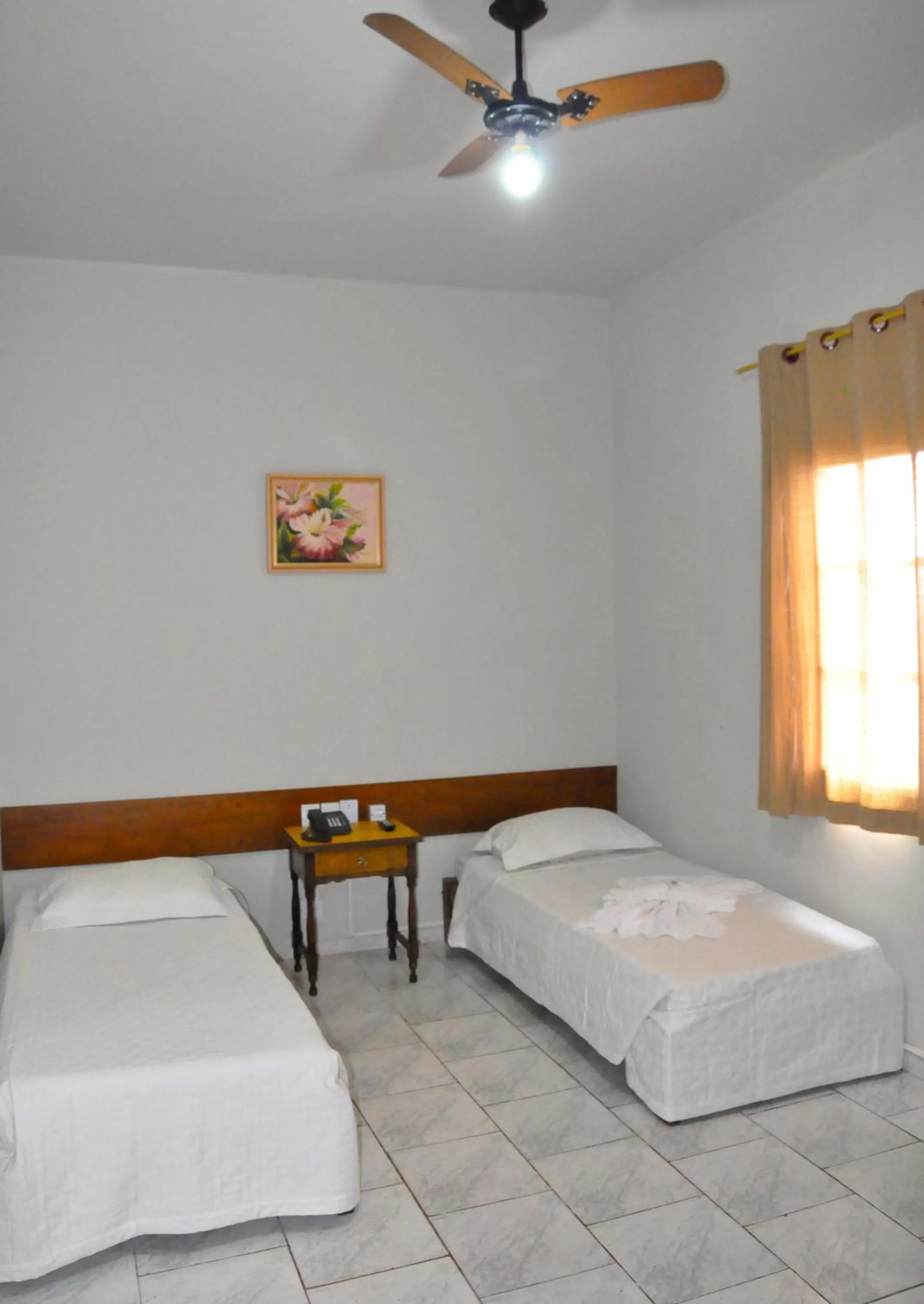 Bed in Hotel Caçula