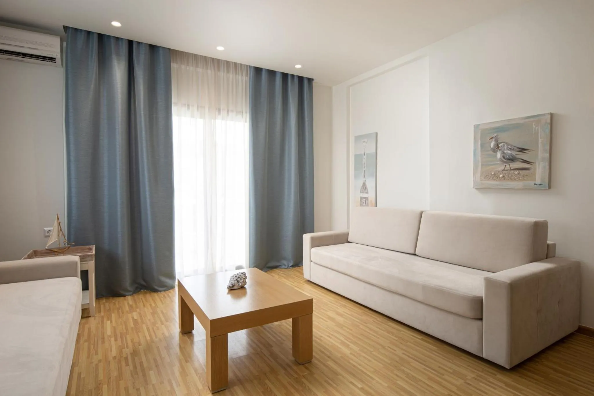 Living room in Flegra Palace