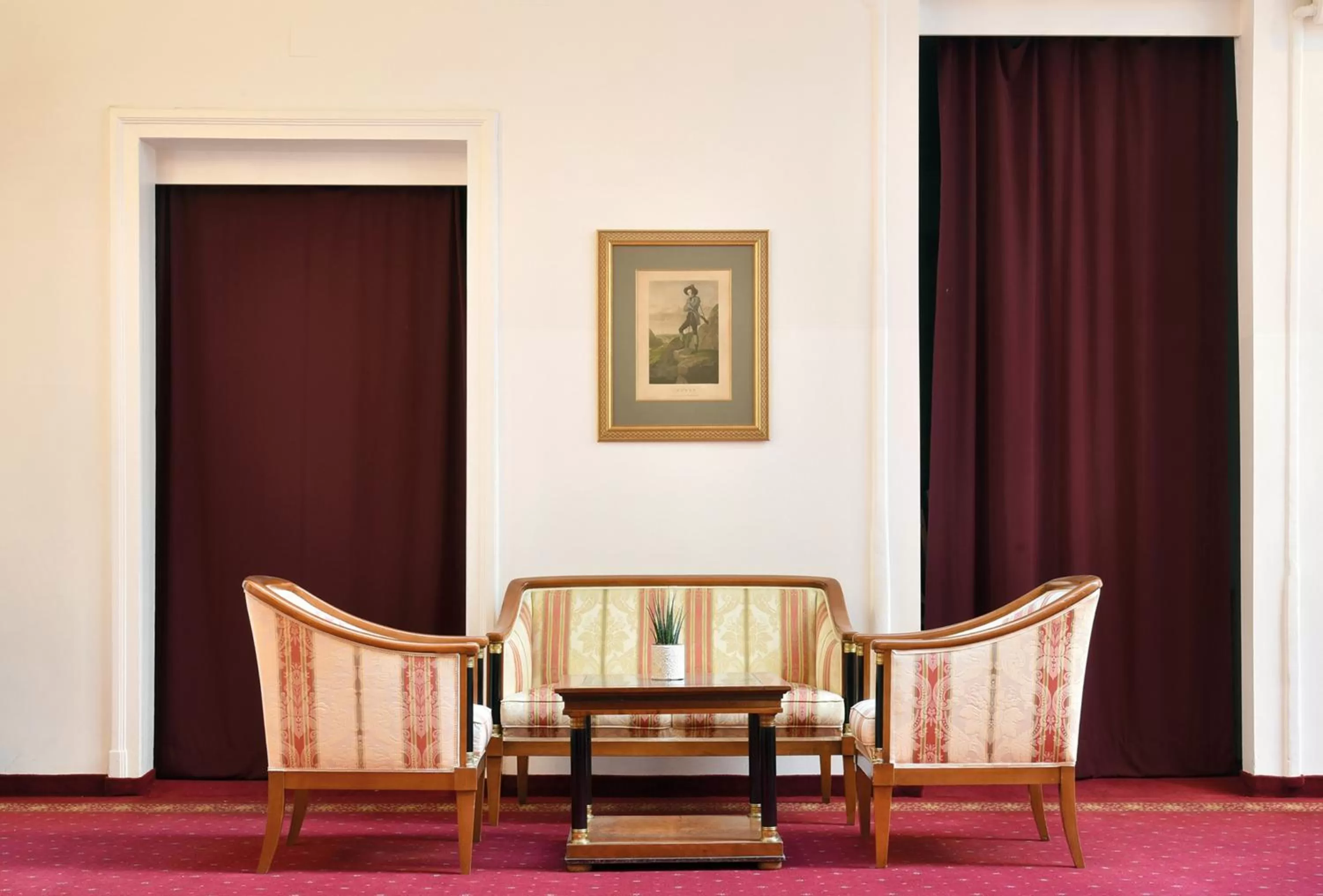 Seating area in Palais-Hotel Erzherzog Johann