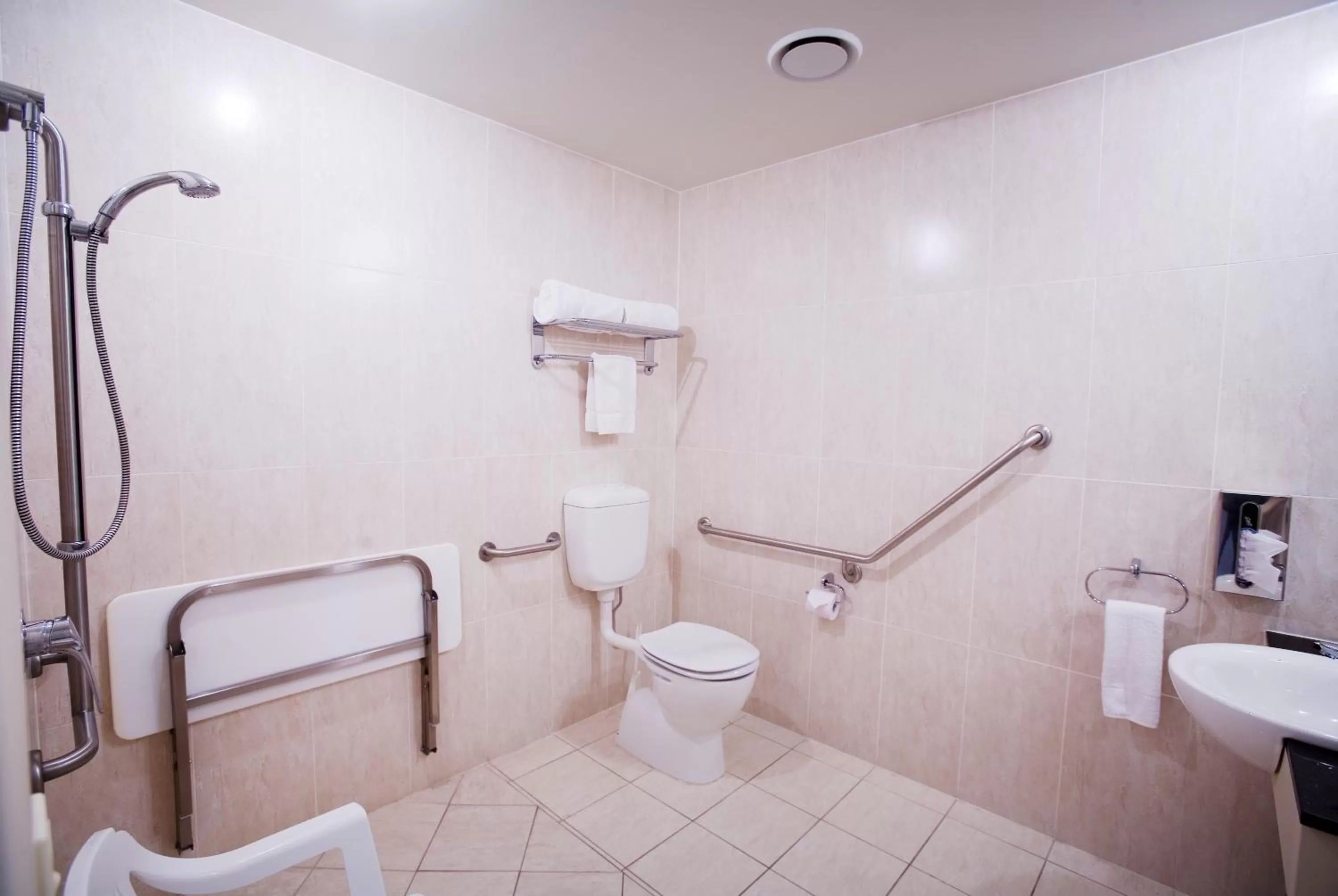 Bathroom in Redearth Boutique Hotel