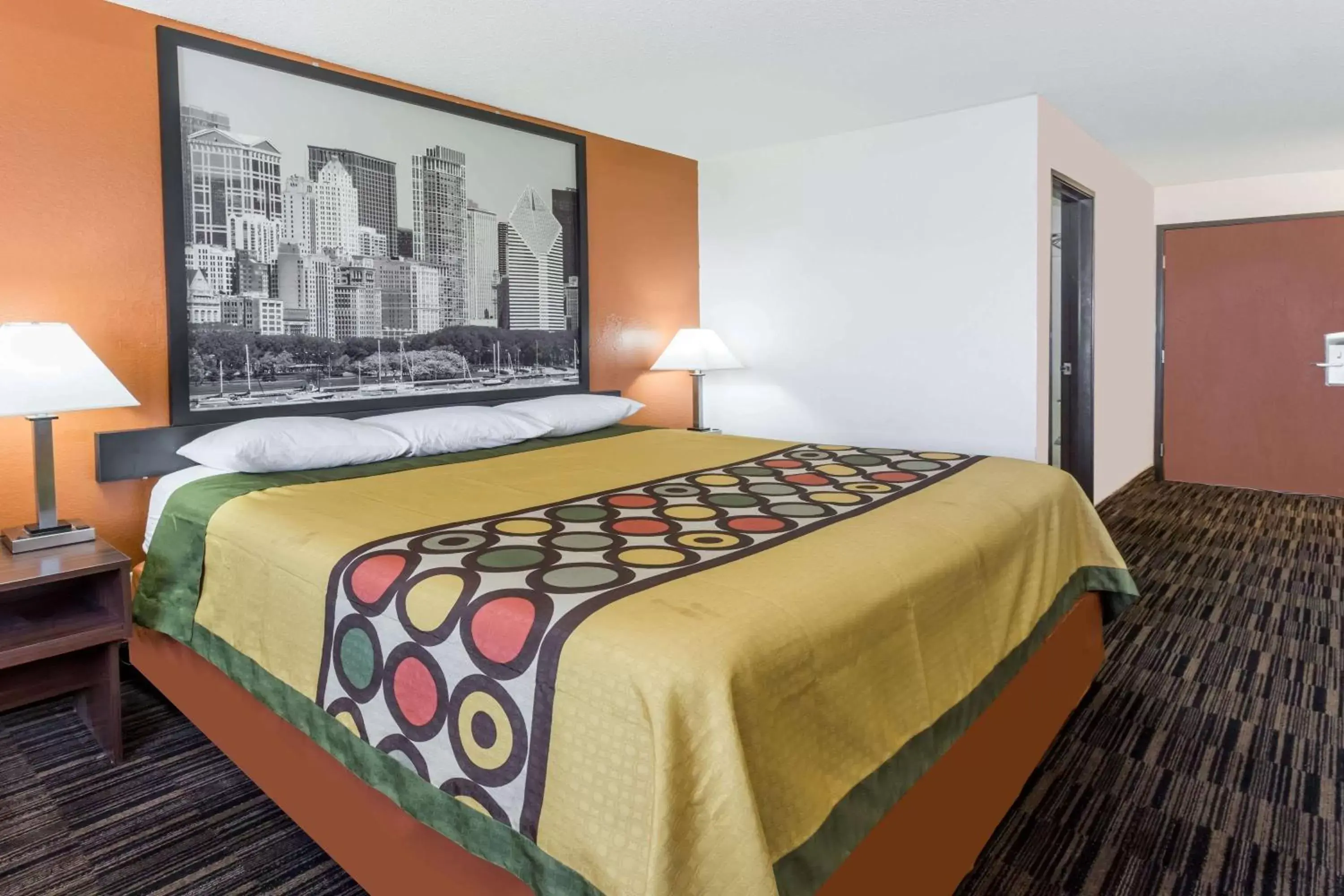 King Suite - Non-Smoking in Super 8 by Wyndham Dixon King Suite - Non-Smoking in Super 8 by Wyndham Dixon