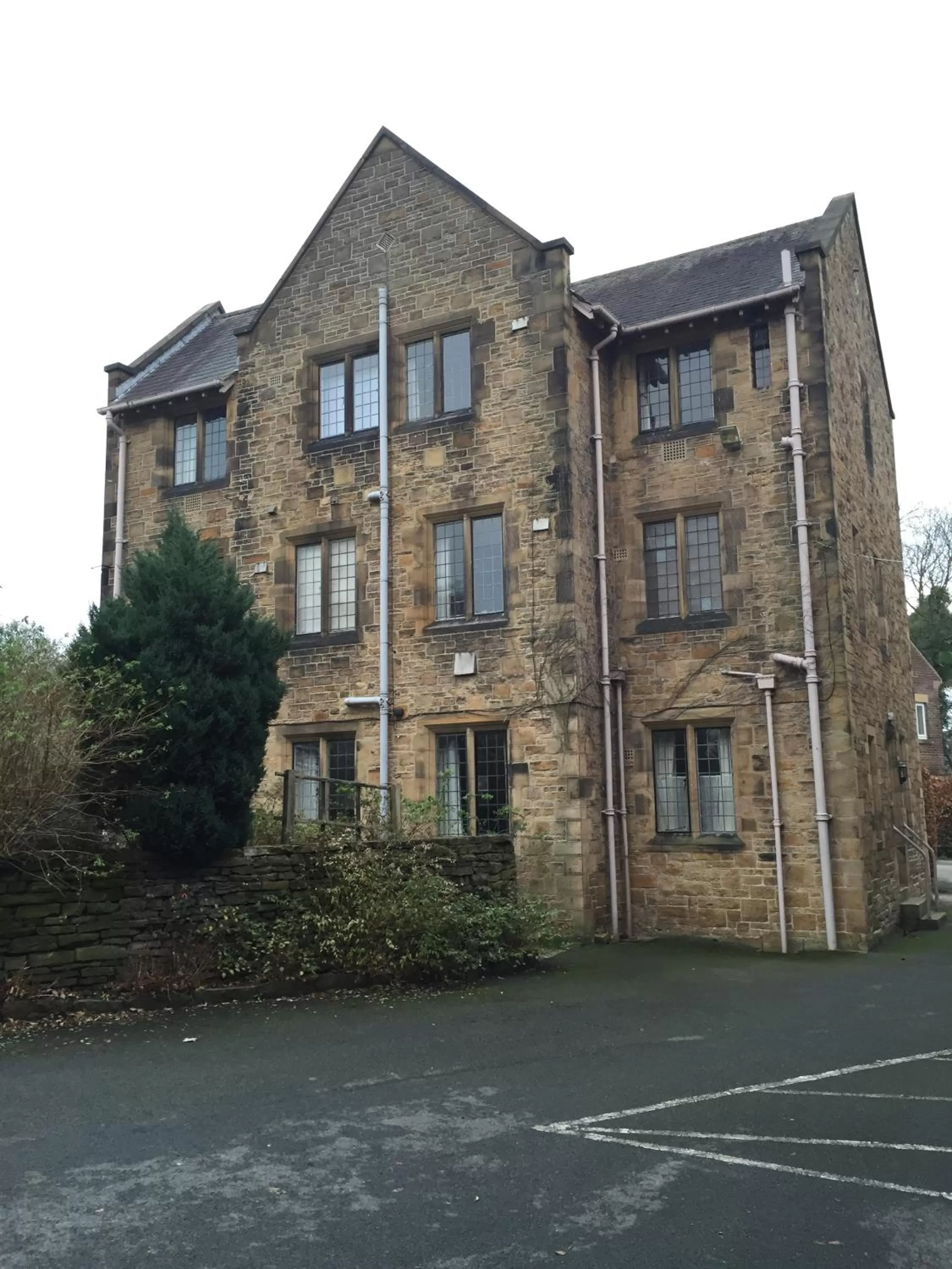 Property building in Mirfield Monastery B&B