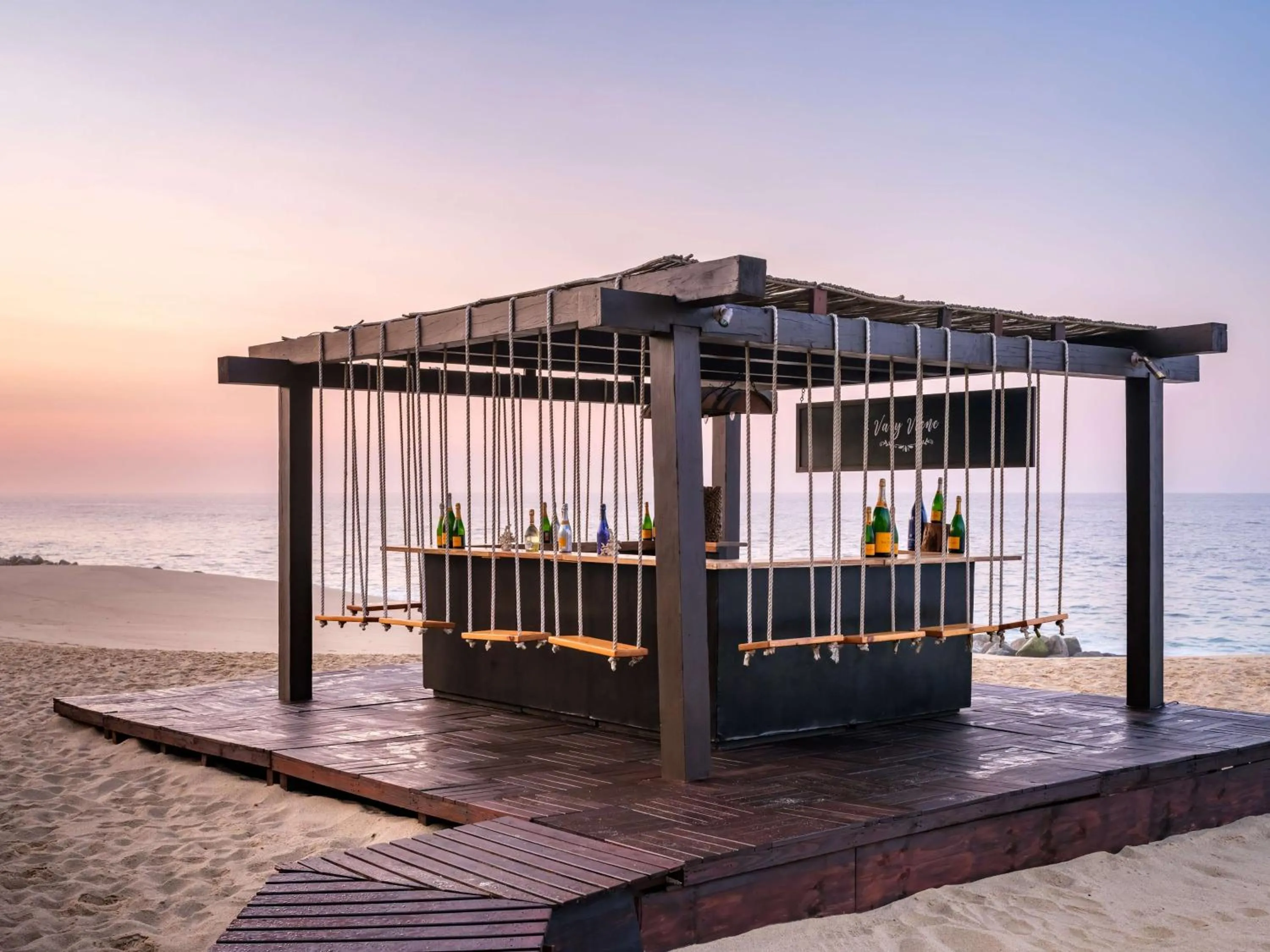 Lounge or bar in Waldorf Astoria Los Cabos Pedregal