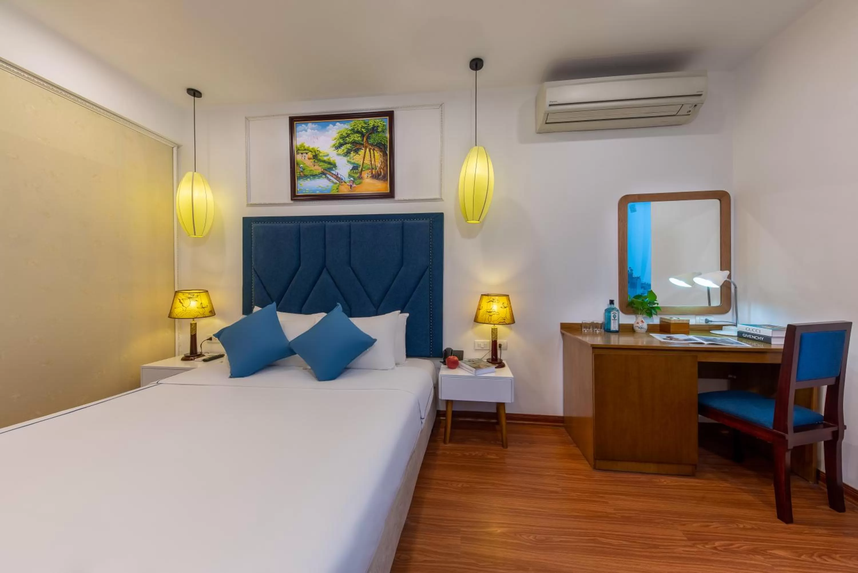 Bed in Babylon Grand Hotel & Spa