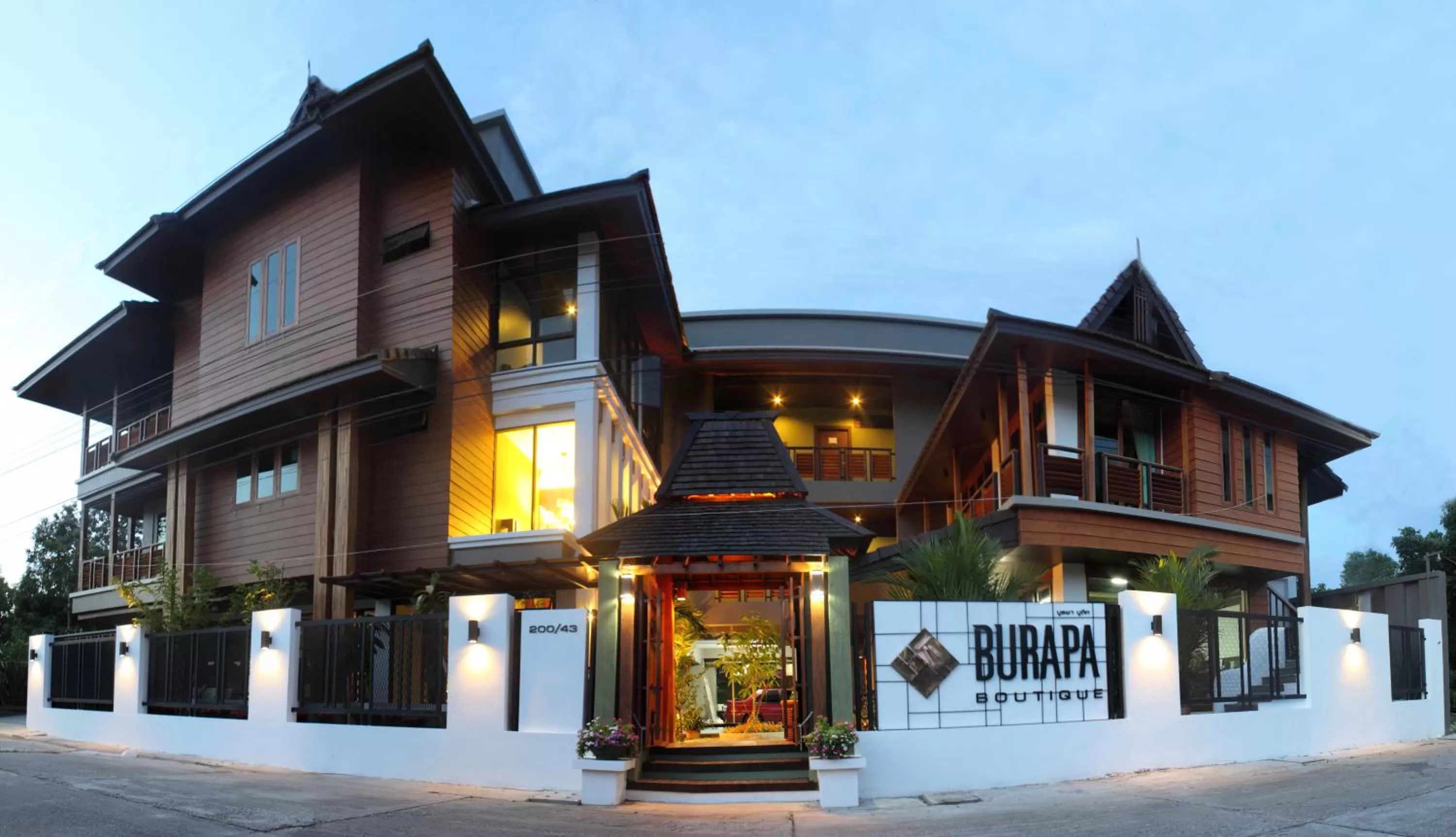 Facade/entrance in Burapa Boutique