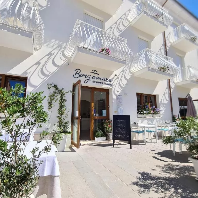 Property building in Borgomare Camere e Colazioni