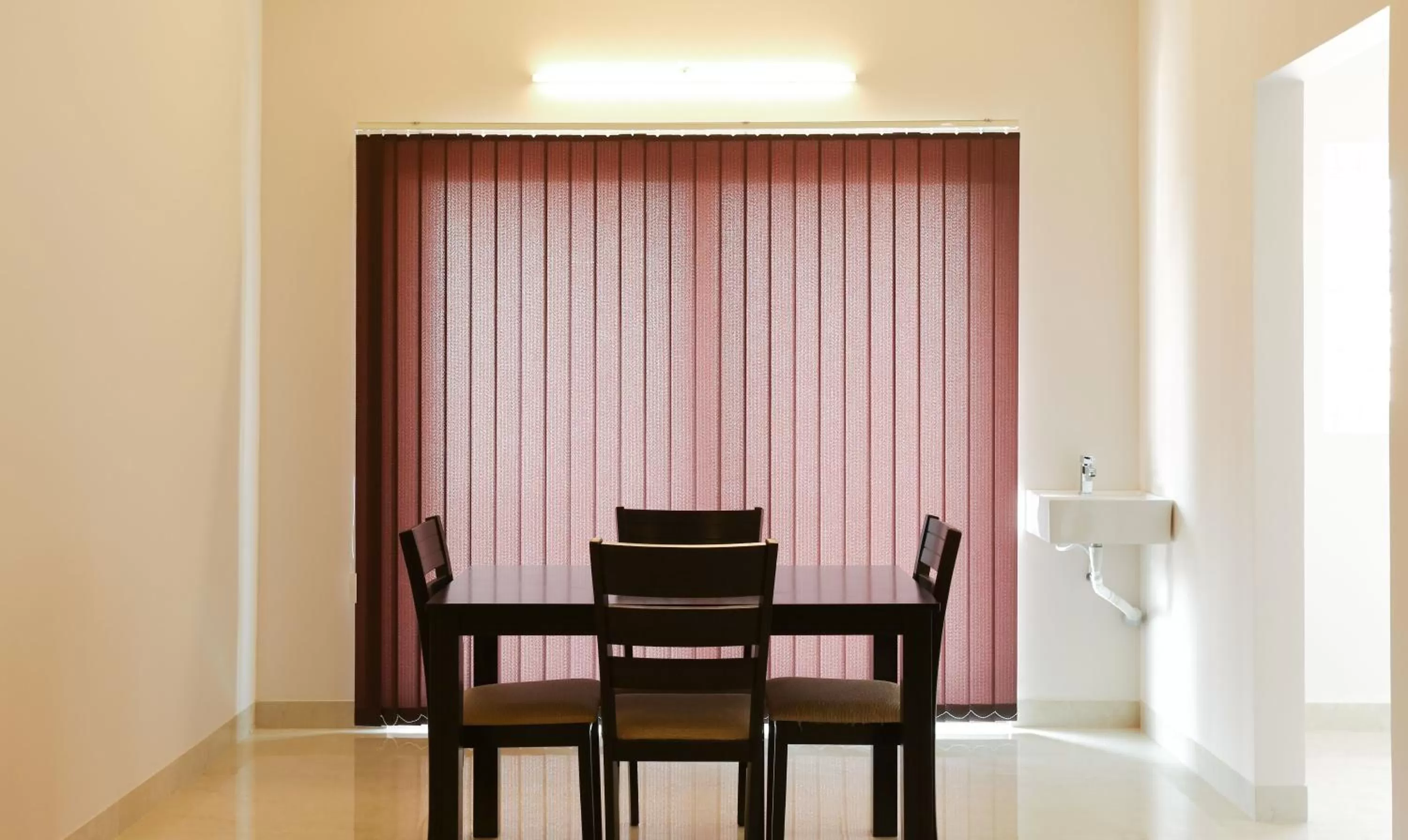 Dining area in Treebo Hi Line Apartments Kalapatti