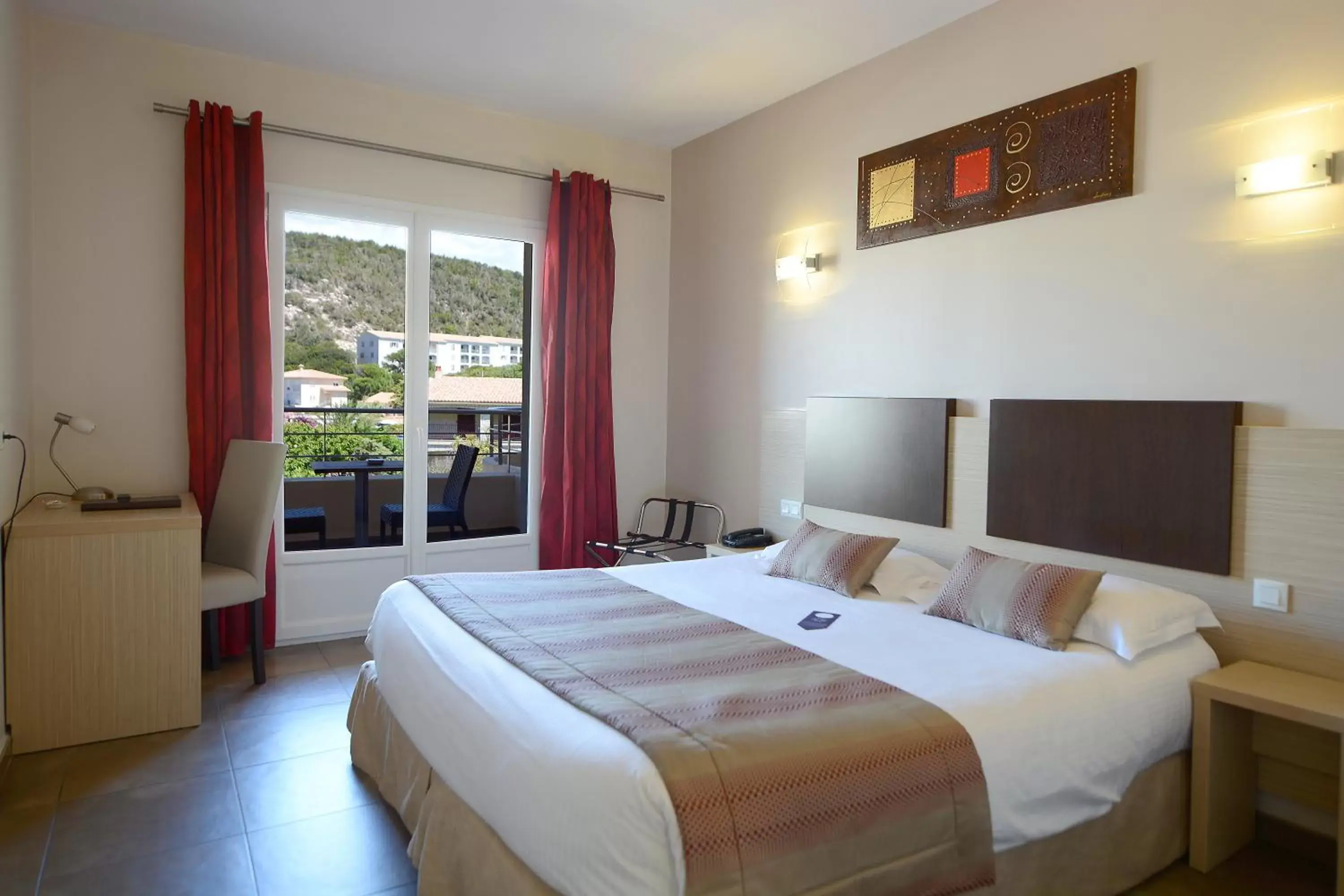 Double Room with Balcony in Hôtel A Madonetta Double Room with Balcony in Hôtel A Madonetta