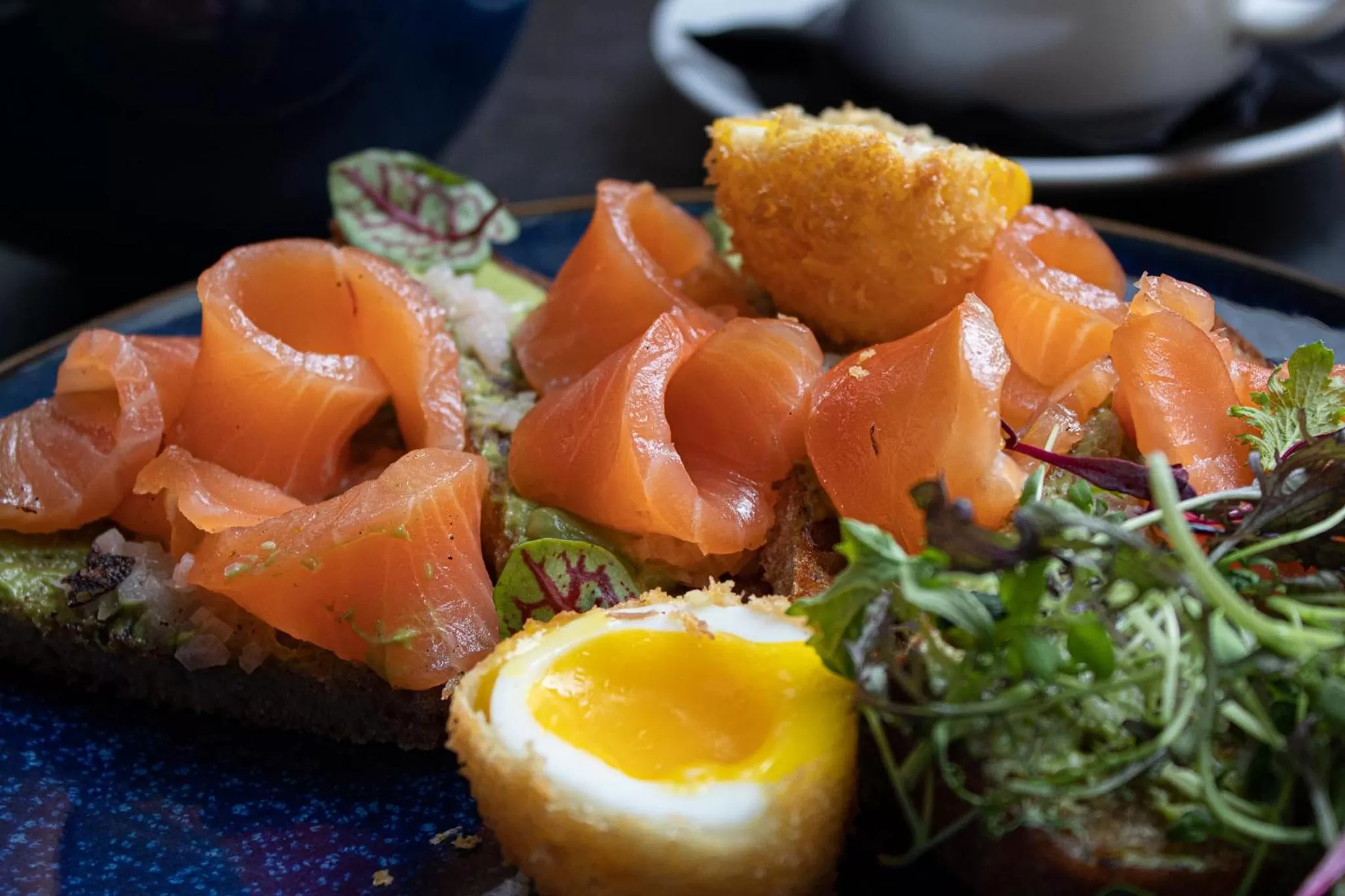 Restaurant/places to eat in Hotel Monville