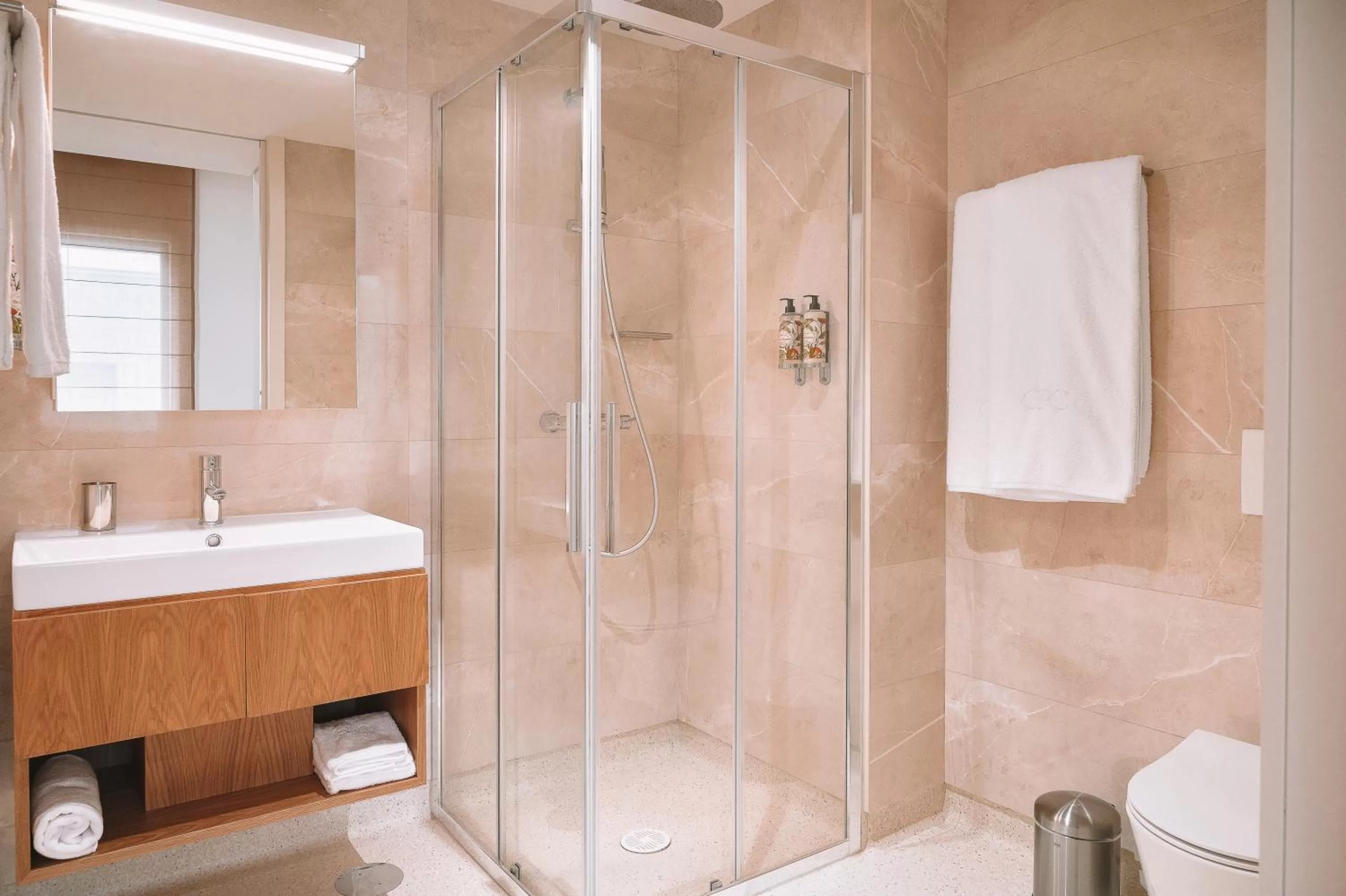 Bathroom in BFRESH Hotel - Padel, Pool & Fitness - Adults Only