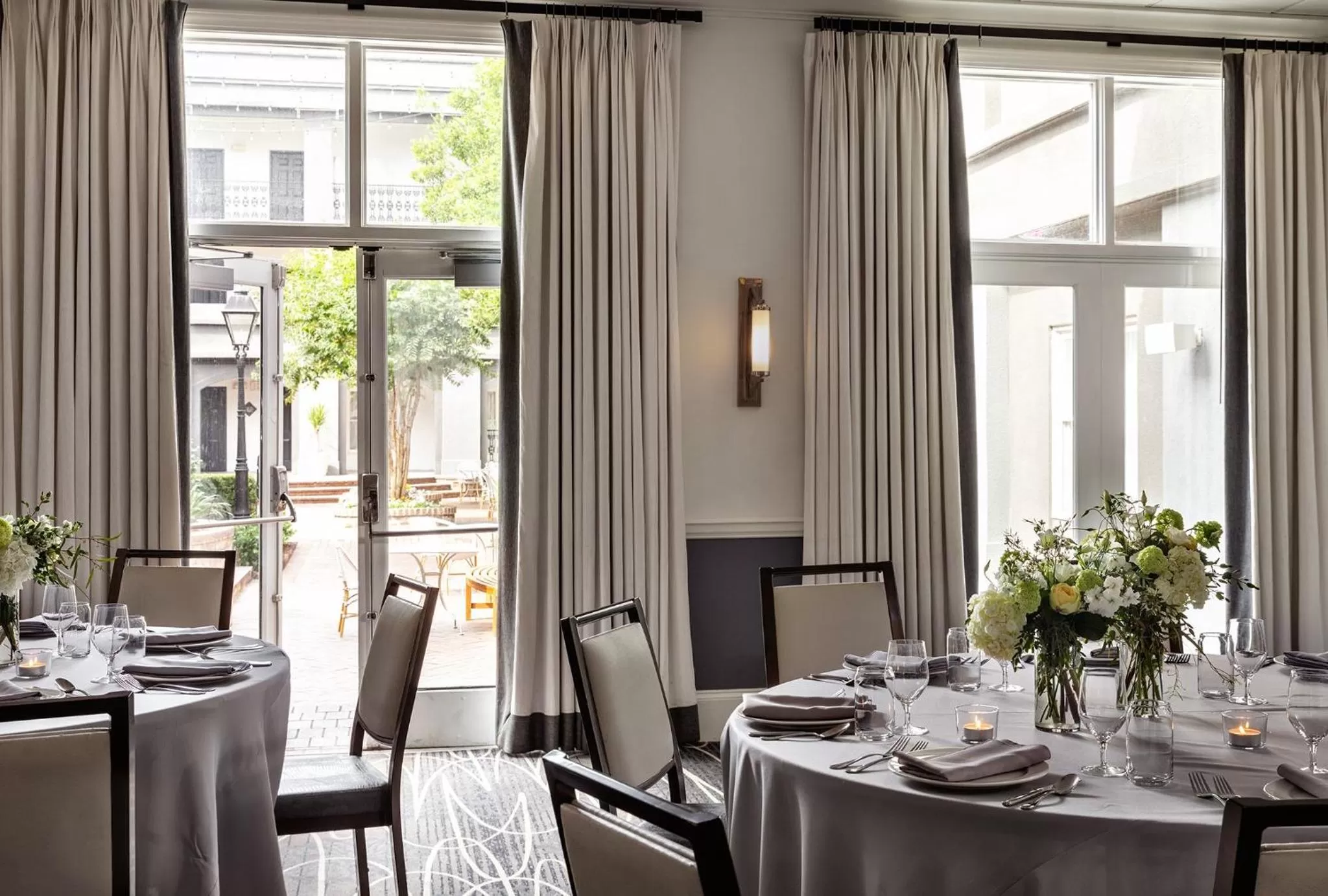 Meeting/conference room in Kimpton Brice Hotel by IHG