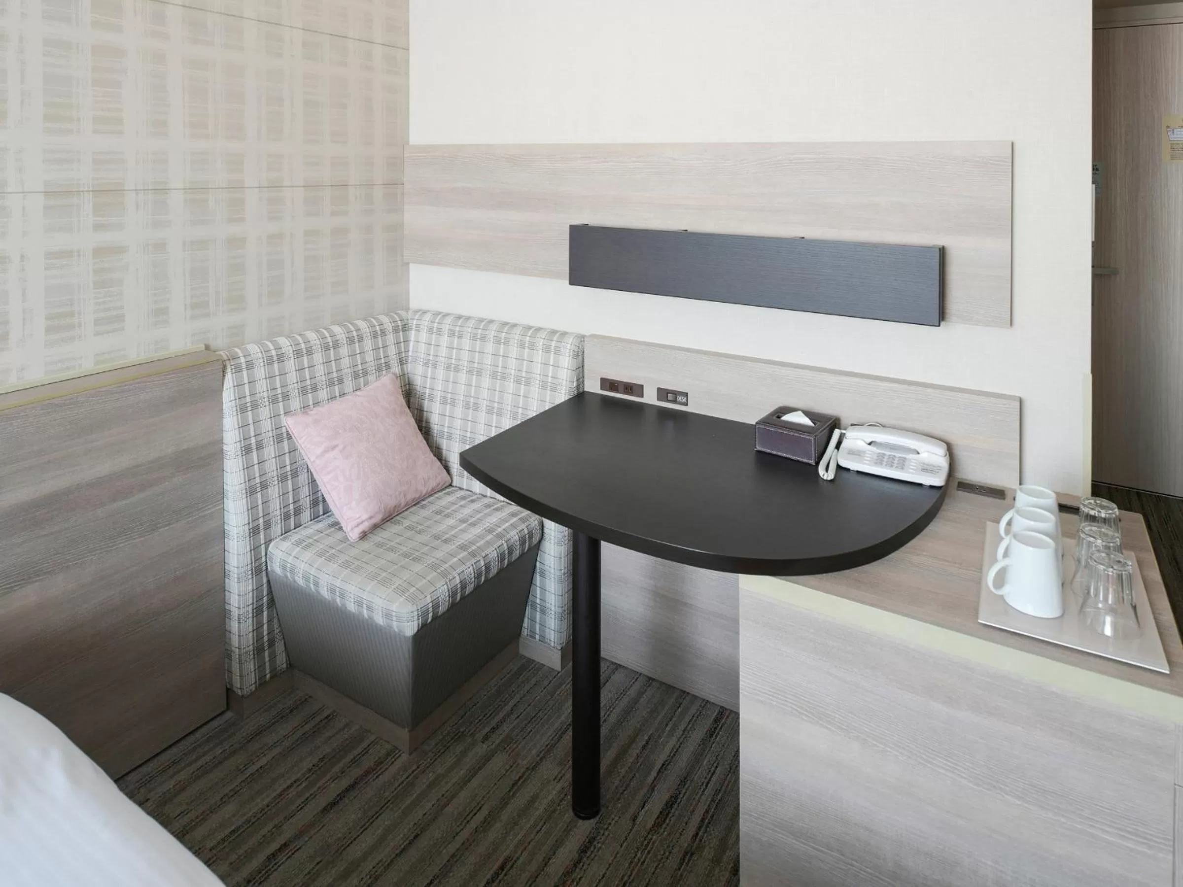 TV and multimedia in Vessel Inn Shigamoriyama Station