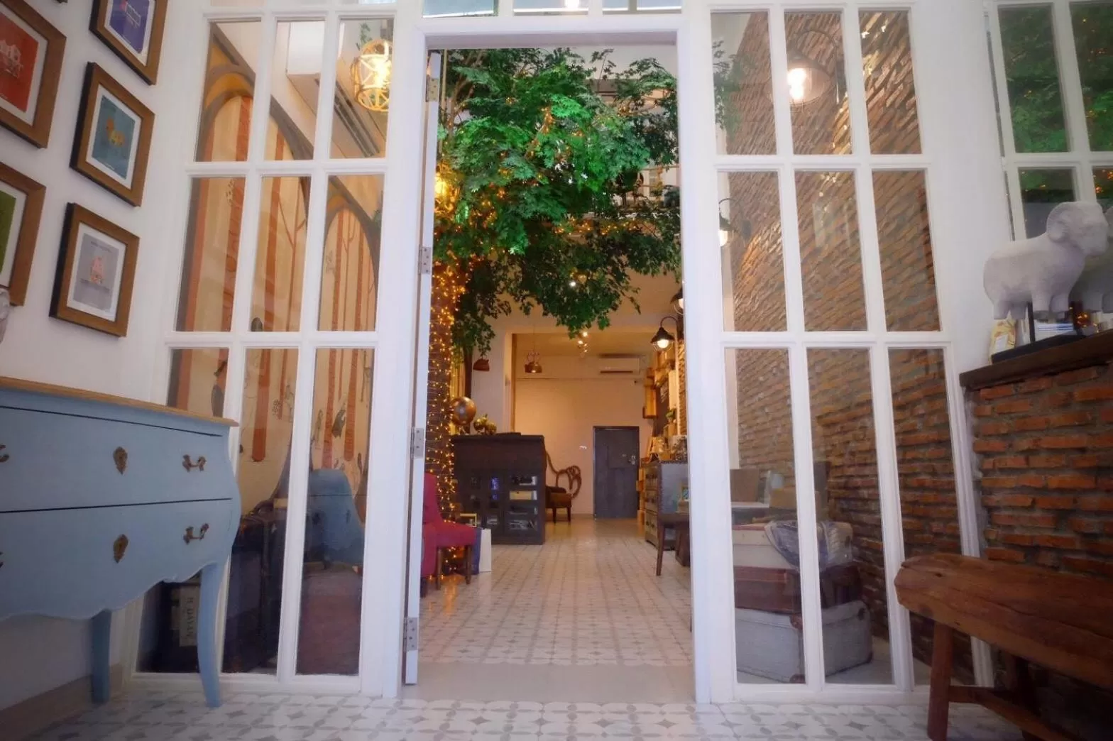 Lobby or reception in Hide and Seek Boutique Hometel