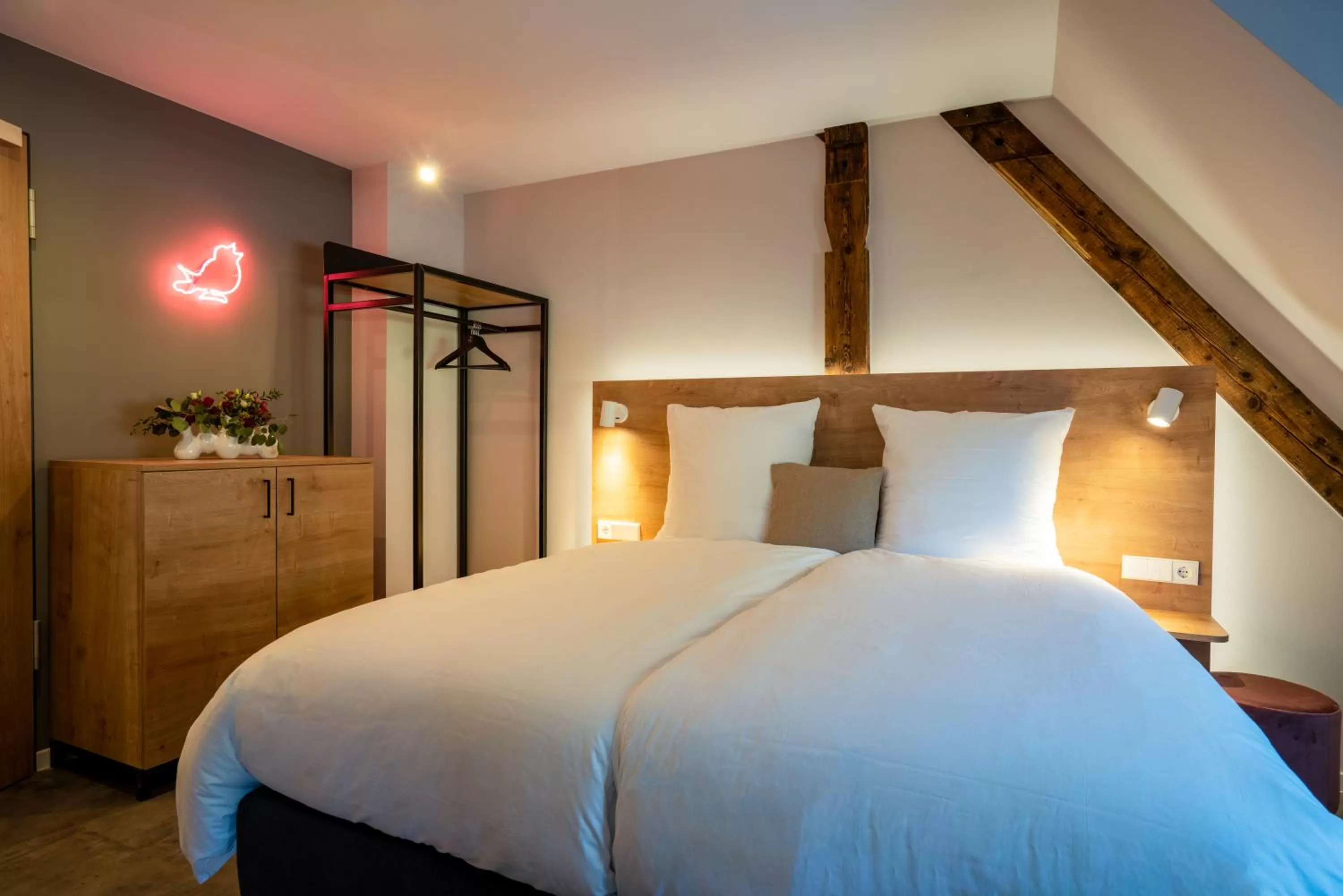 Photo of the whole room, Bed in coucou hotel & kuckucks-stube (Titisee)