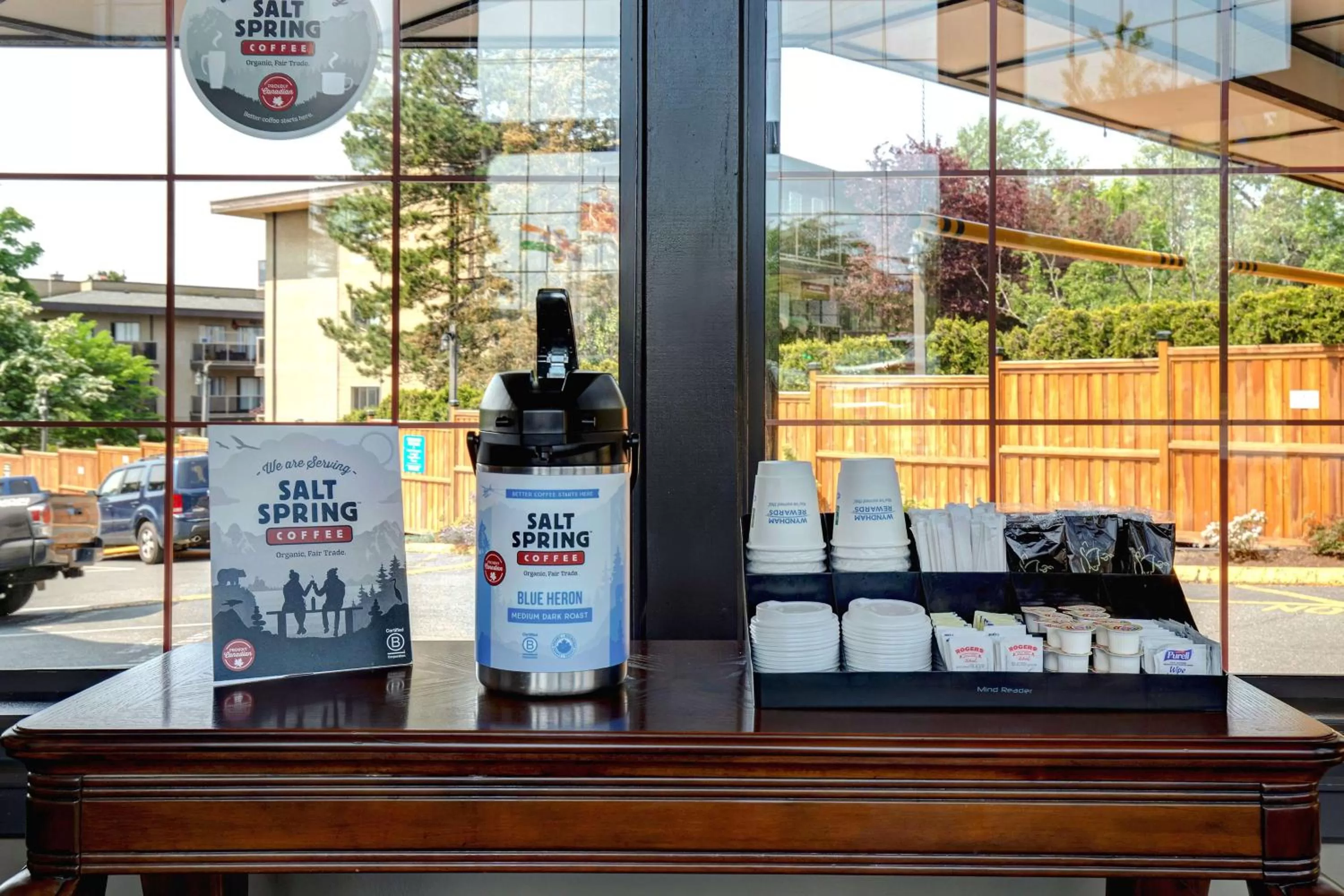 Lobby or reception in Days Inn by Wyndham Victoria Uptown