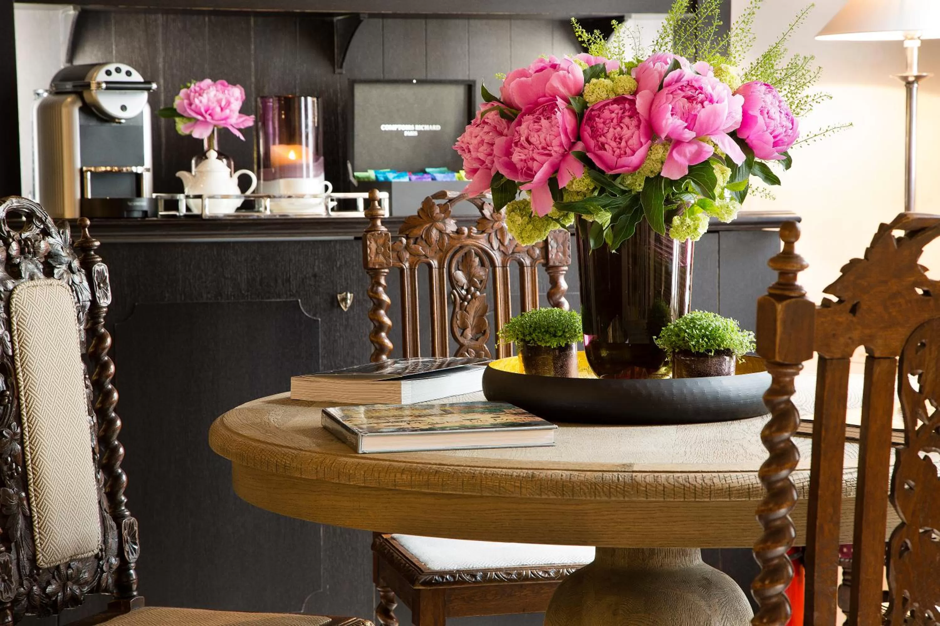 Decorative detail in Les Tournelles