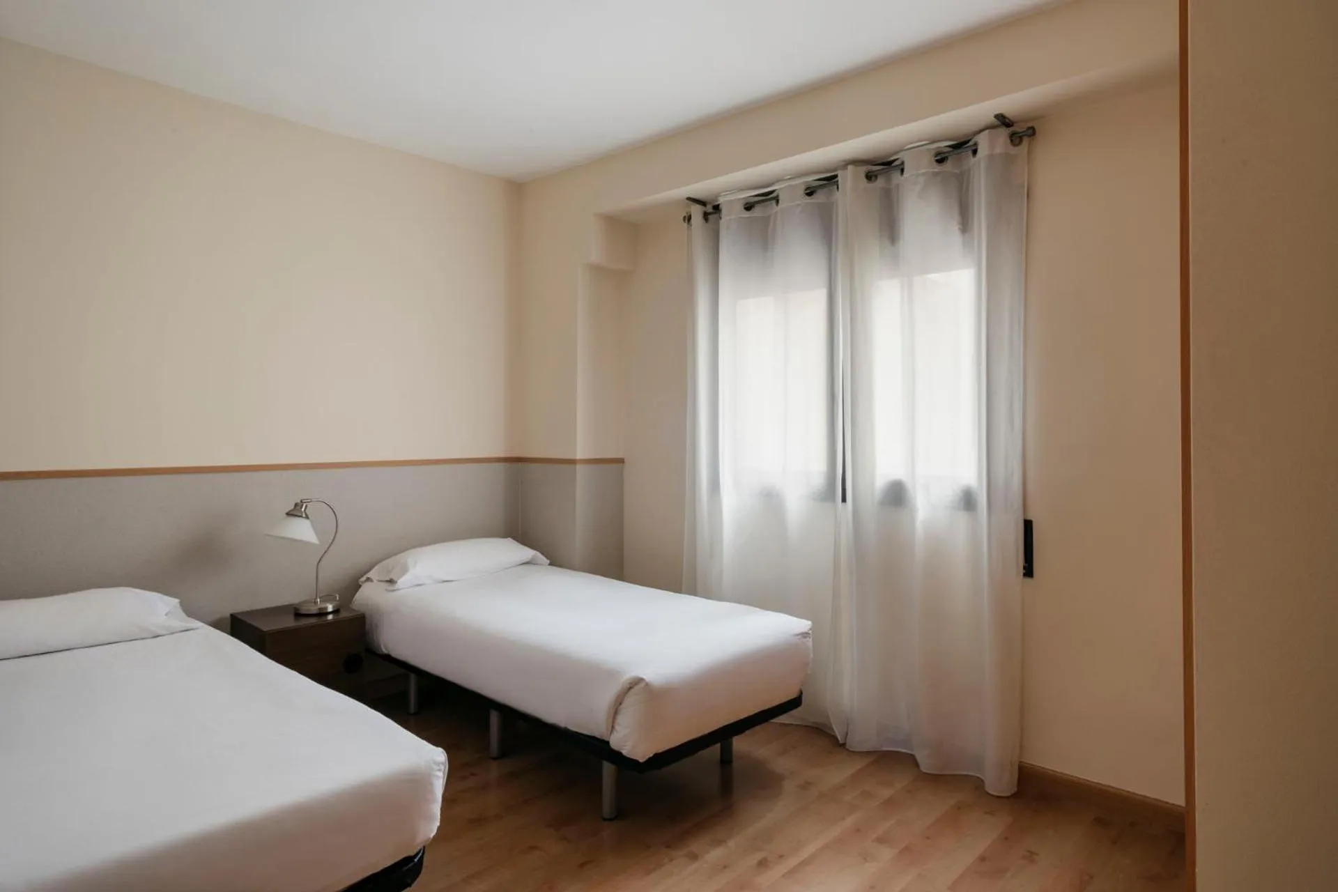 Bedroom, Bed in Barcelona Apartment Villarroel