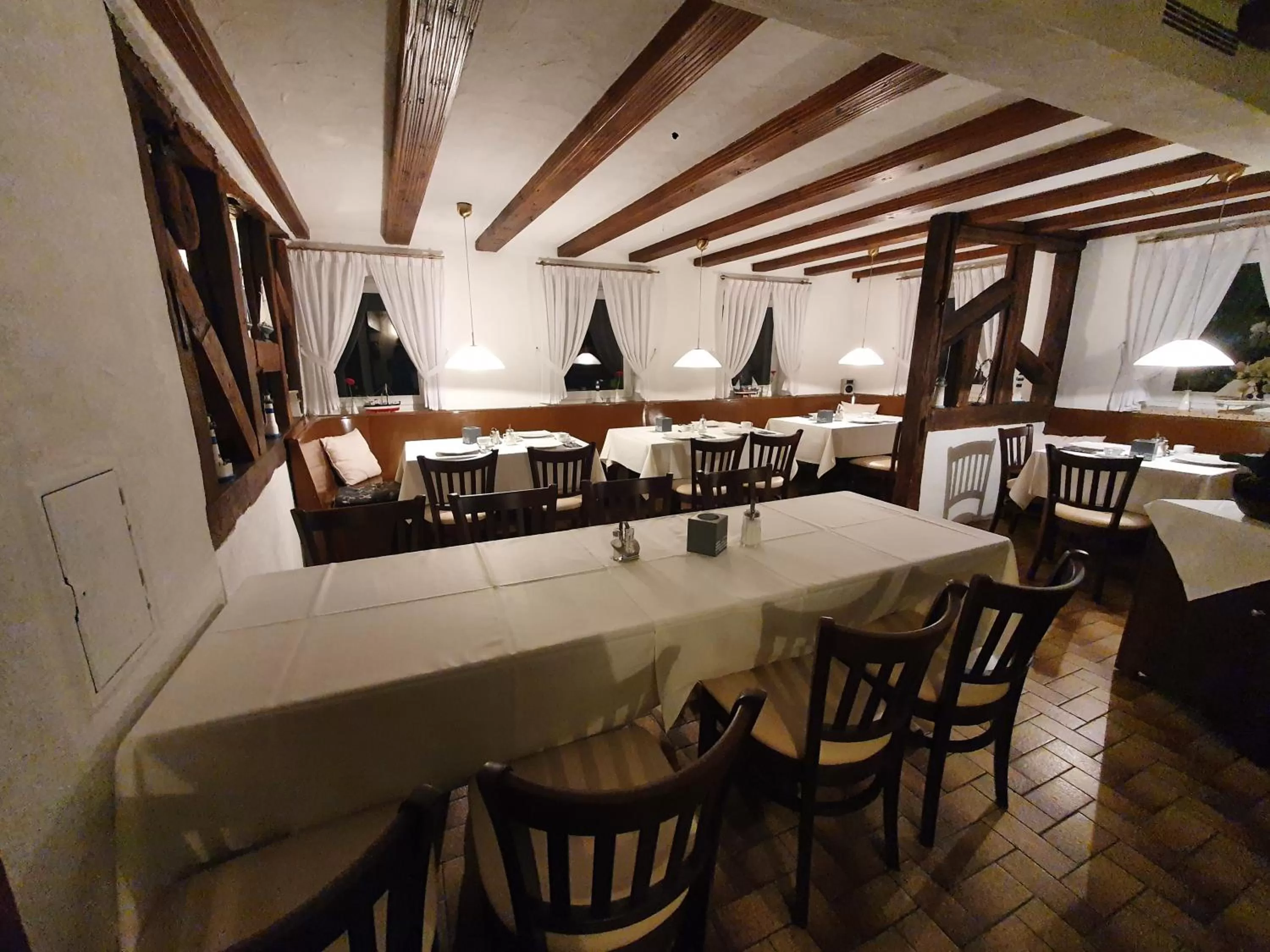 Restaurant/places to eat in Hotel-Gasthof zum Ritter