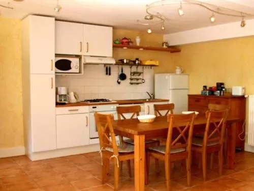 Dining area in Les Barelles
