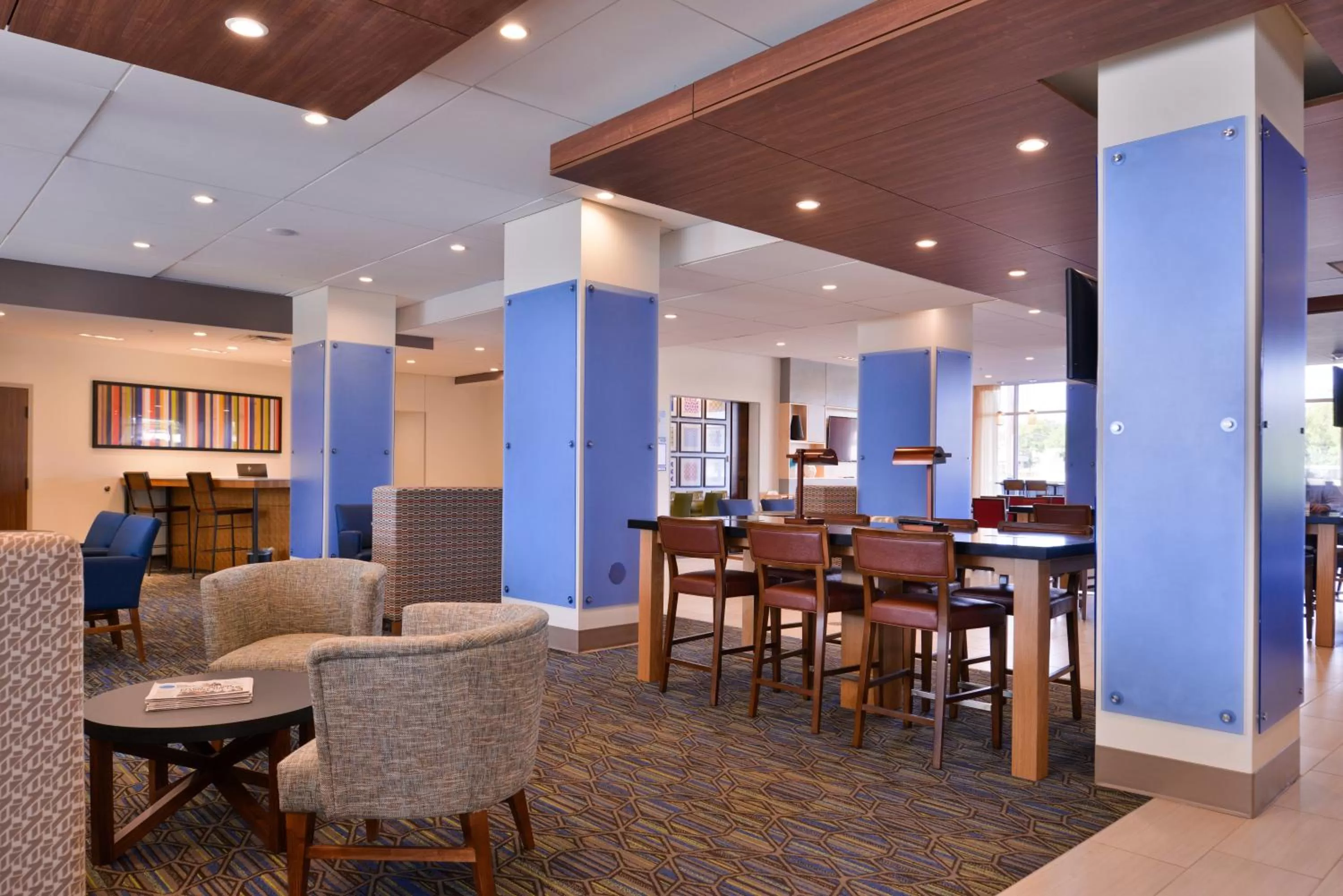 Property building in Holiday Inn Express & Suites - Mall of America - MSP Airport by IHG