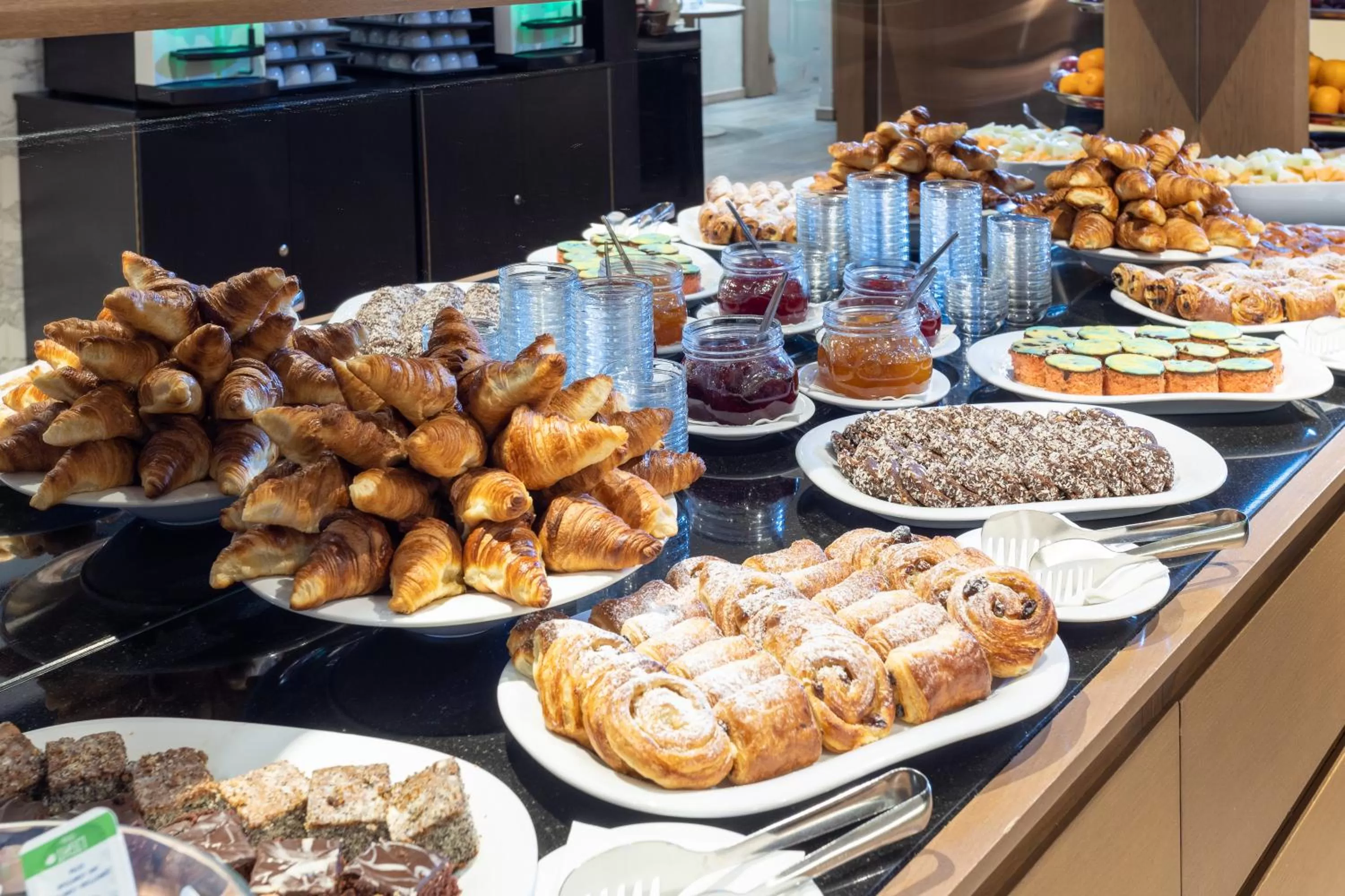 Food and drinks in Hotel Royal Prague