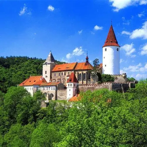 Economy Quadruple Room - single occupancy - Annex in Hotel U Lípy Economy Quadruple Room - single occupancy - Annex in Hotel U Lípy