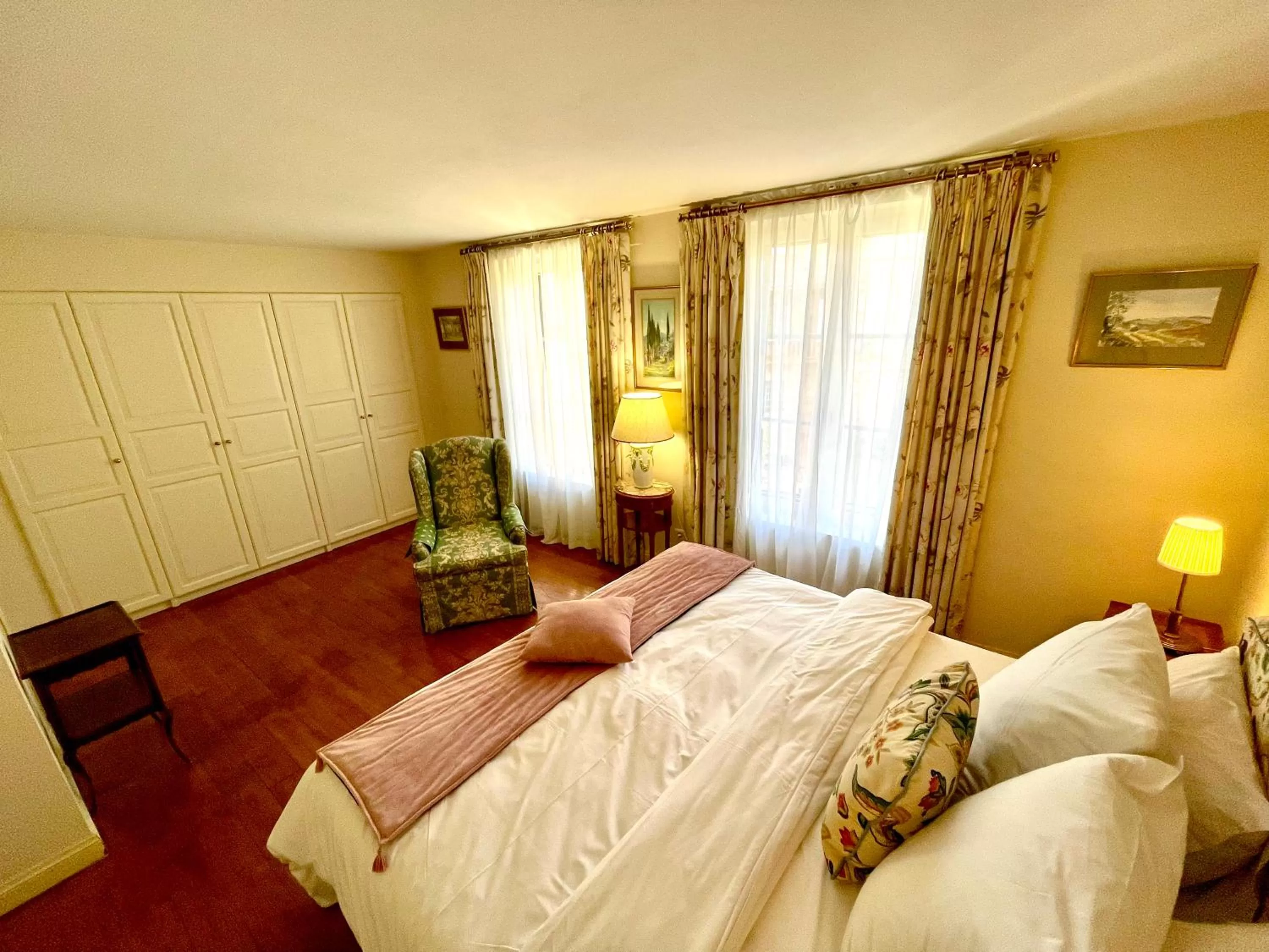 Bed in Le Logis Plantagenêt