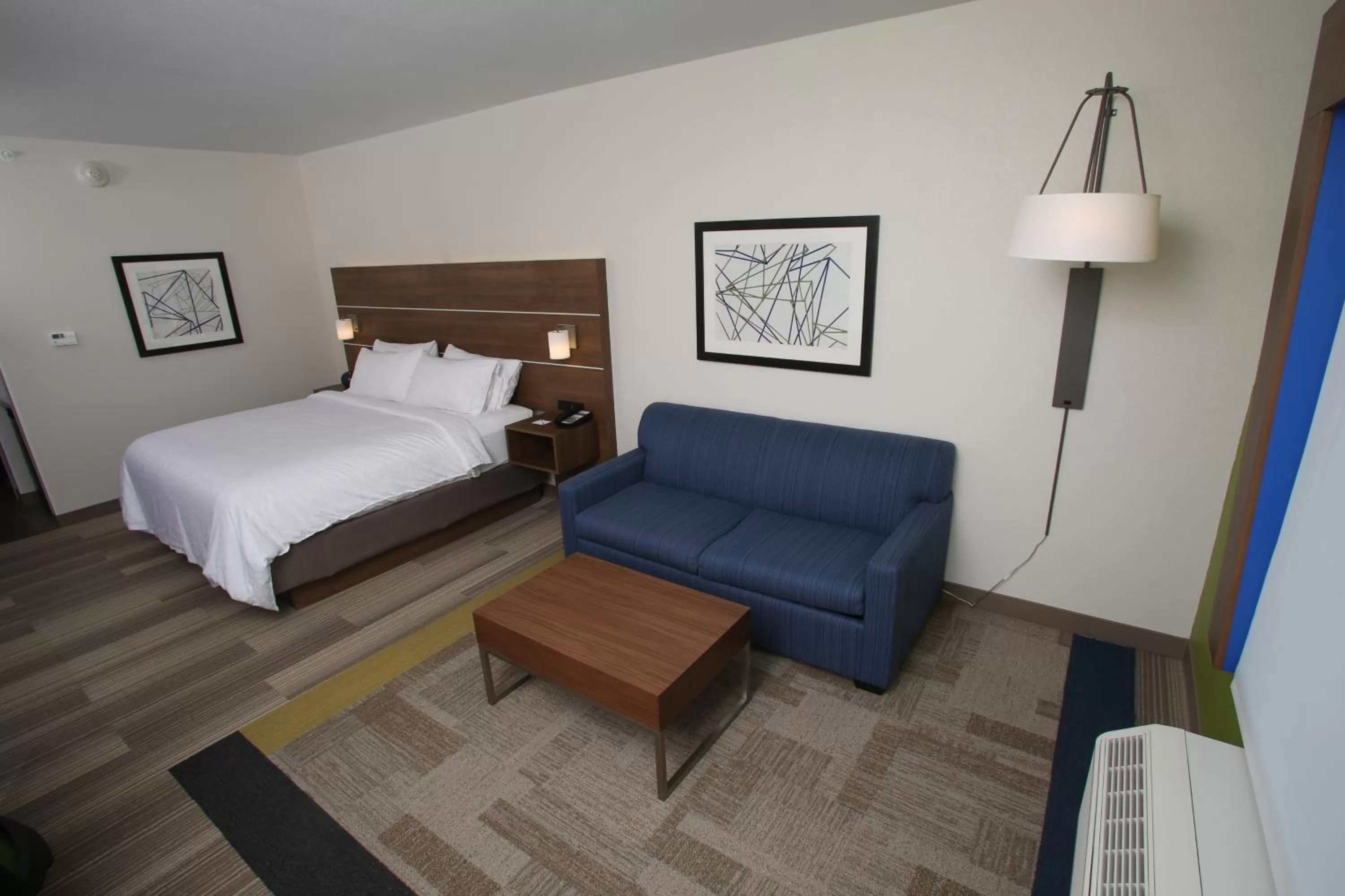 Bedroom, Bed in Holiday Inn Express - McCook by IHG