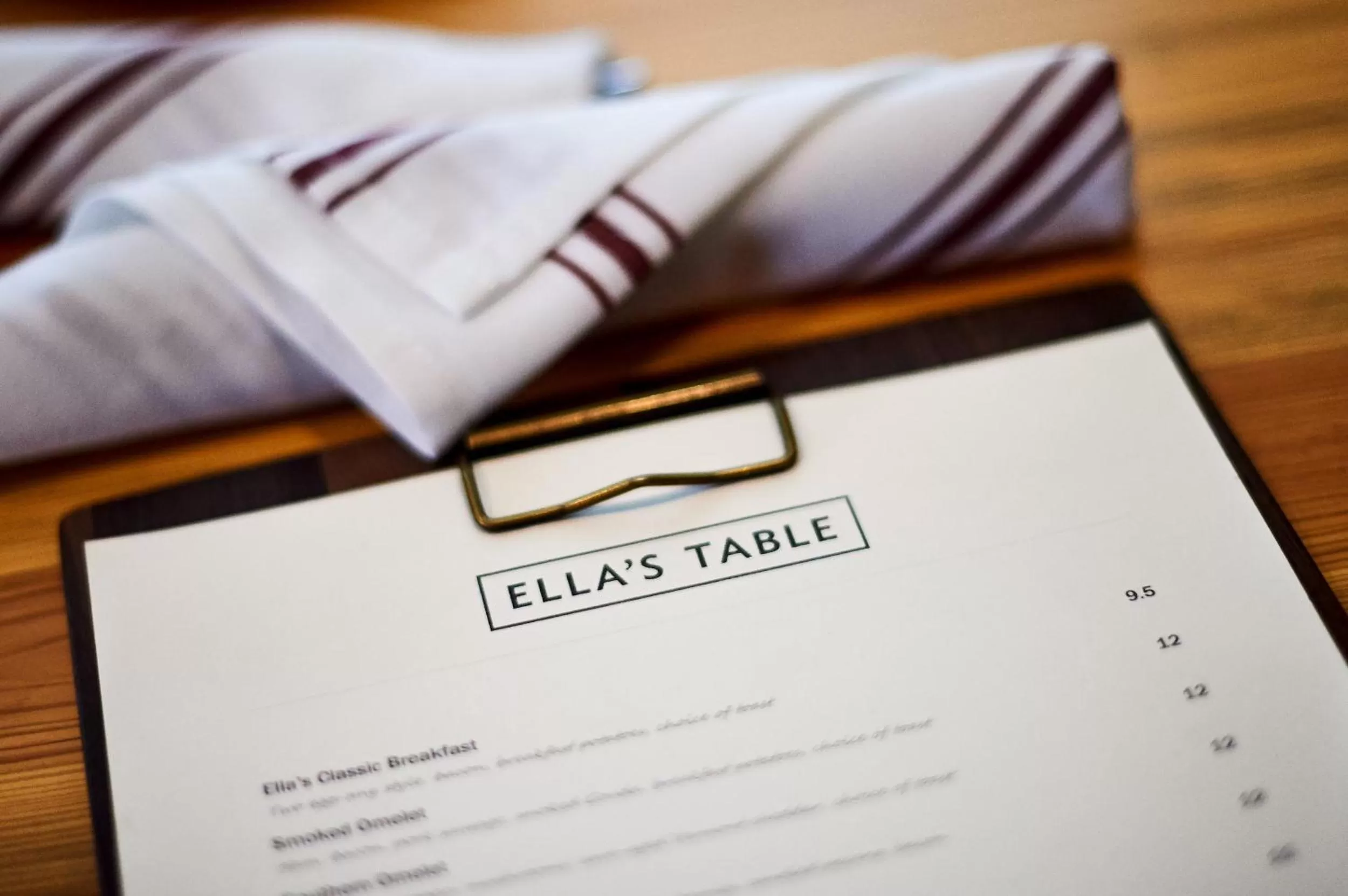 Food and drinks in Inn at Carnall Hall