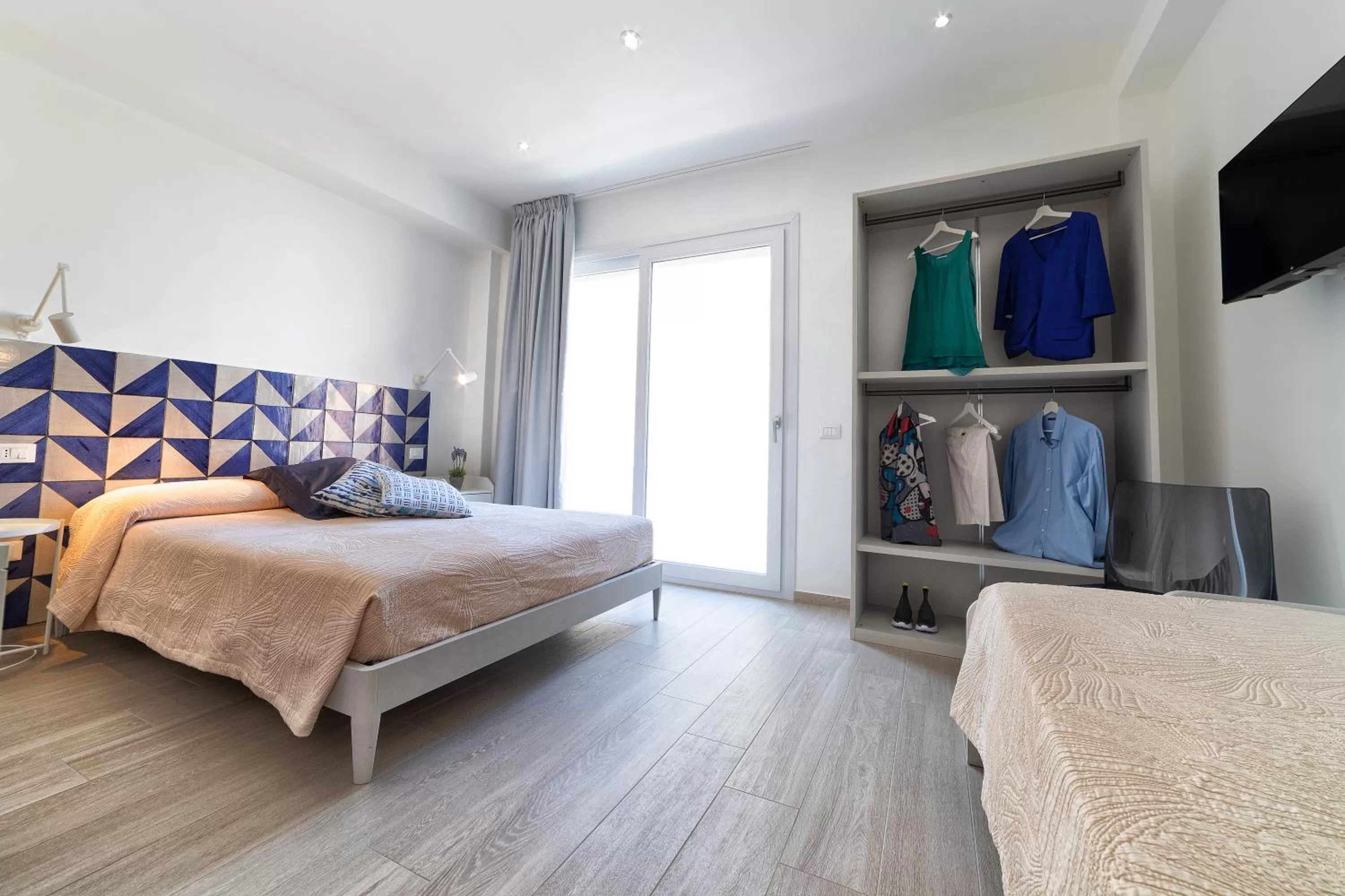 Bed in Lo Scoglio della Formica B&B