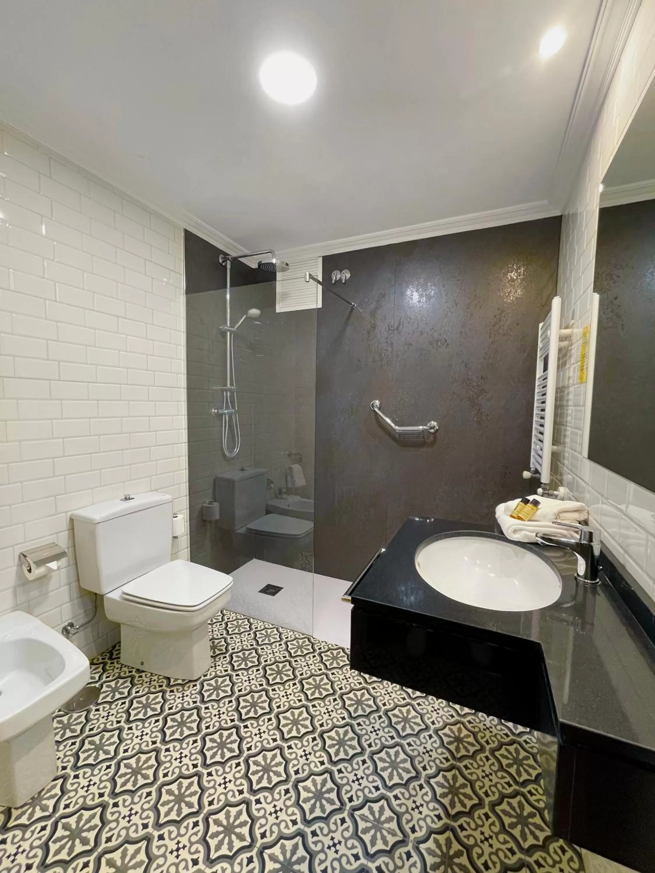 Bathroom in Rias Bajas