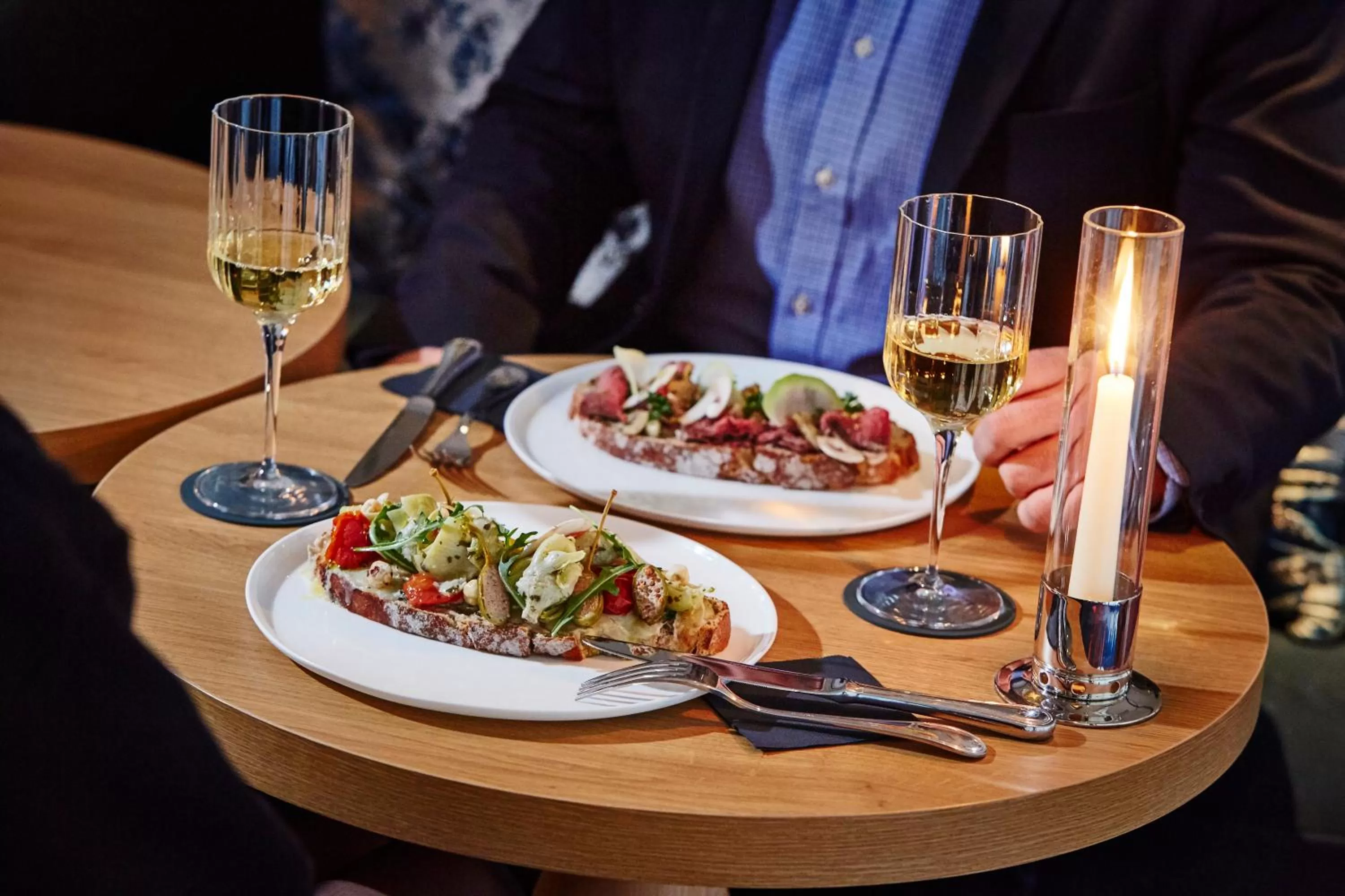 Restaurant/places to eat in La Licorne Hotel & Spa Troyes - MGallery Collection