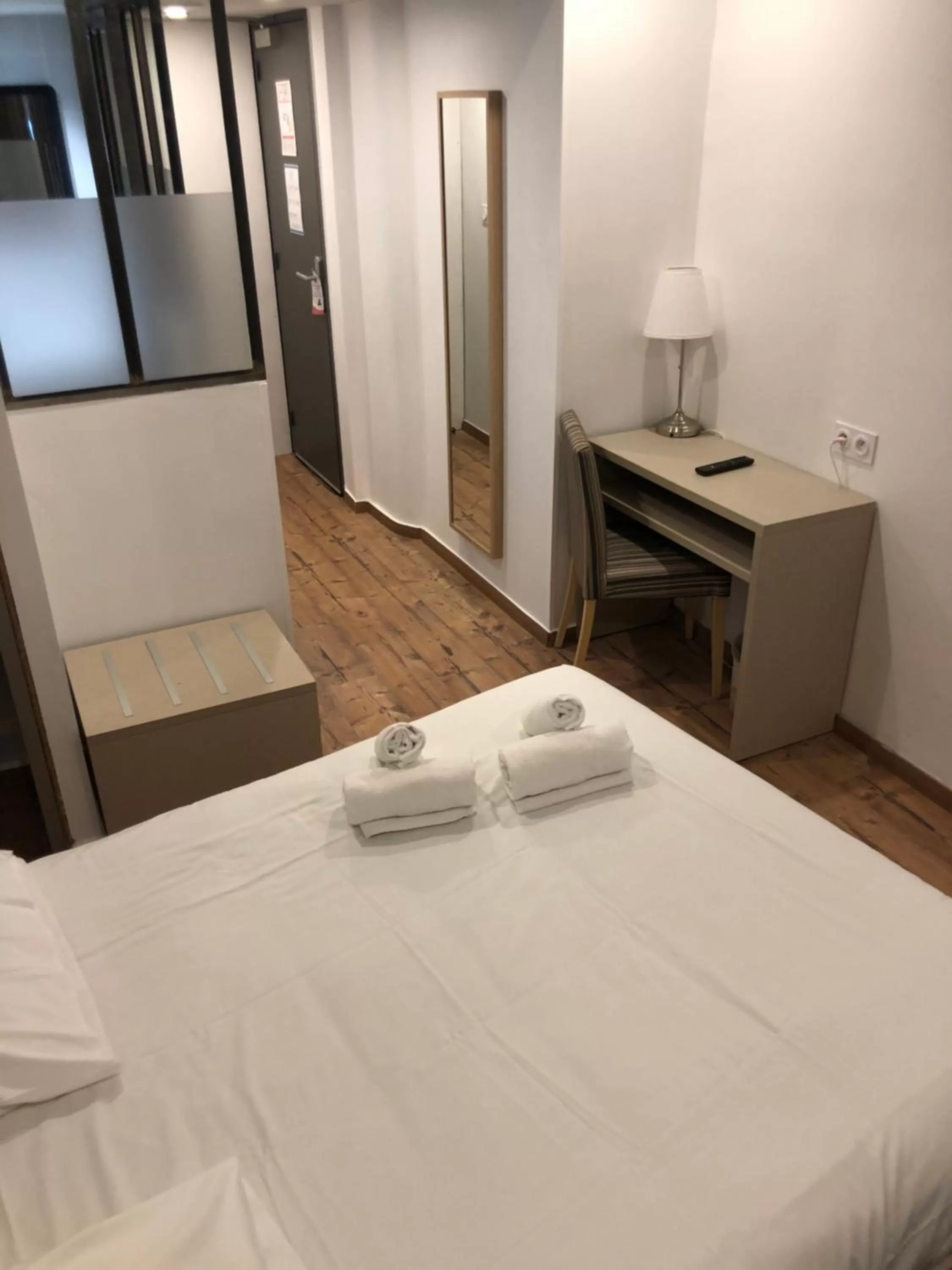 Bed in Hôtel Saint Roch Montpellier Centre