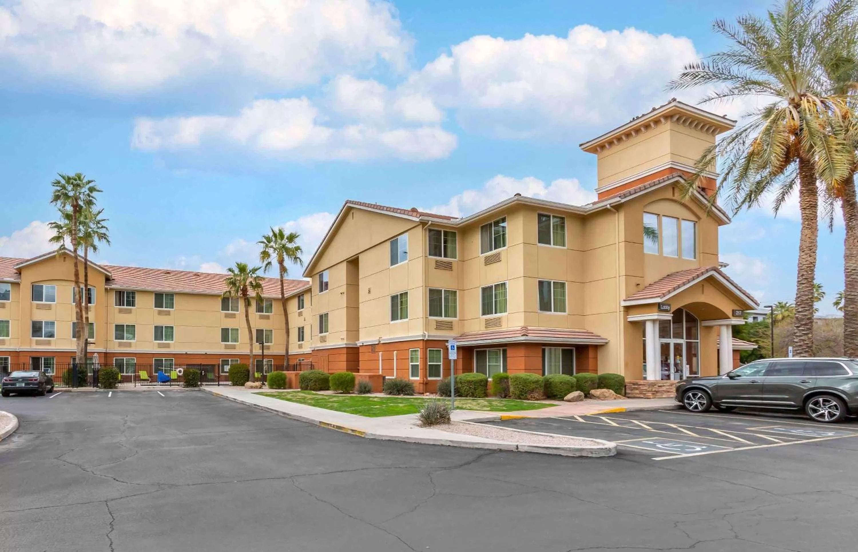 Property building in Extended Stay America Suites - Phoenix - Midtown