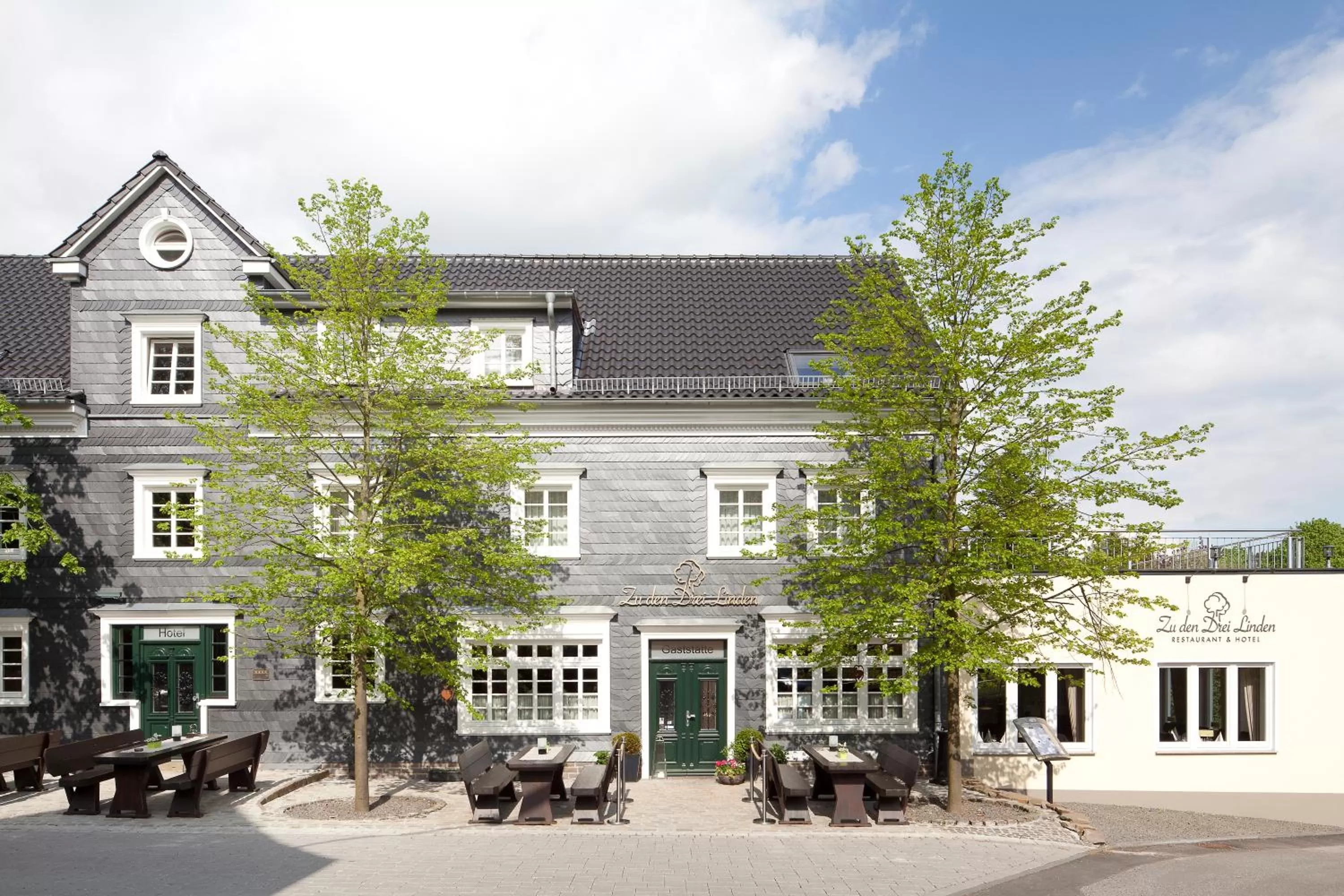 Facade/entrance in Zu den Drei Linden