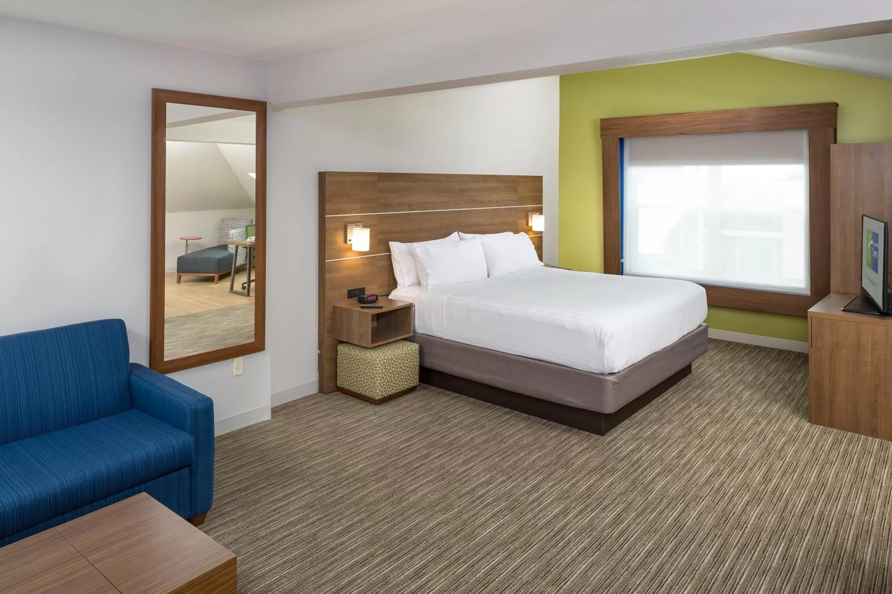 Photo of the whole room, Bed in Holiday Inn Express Hotel & Suites White River Junction by IHG