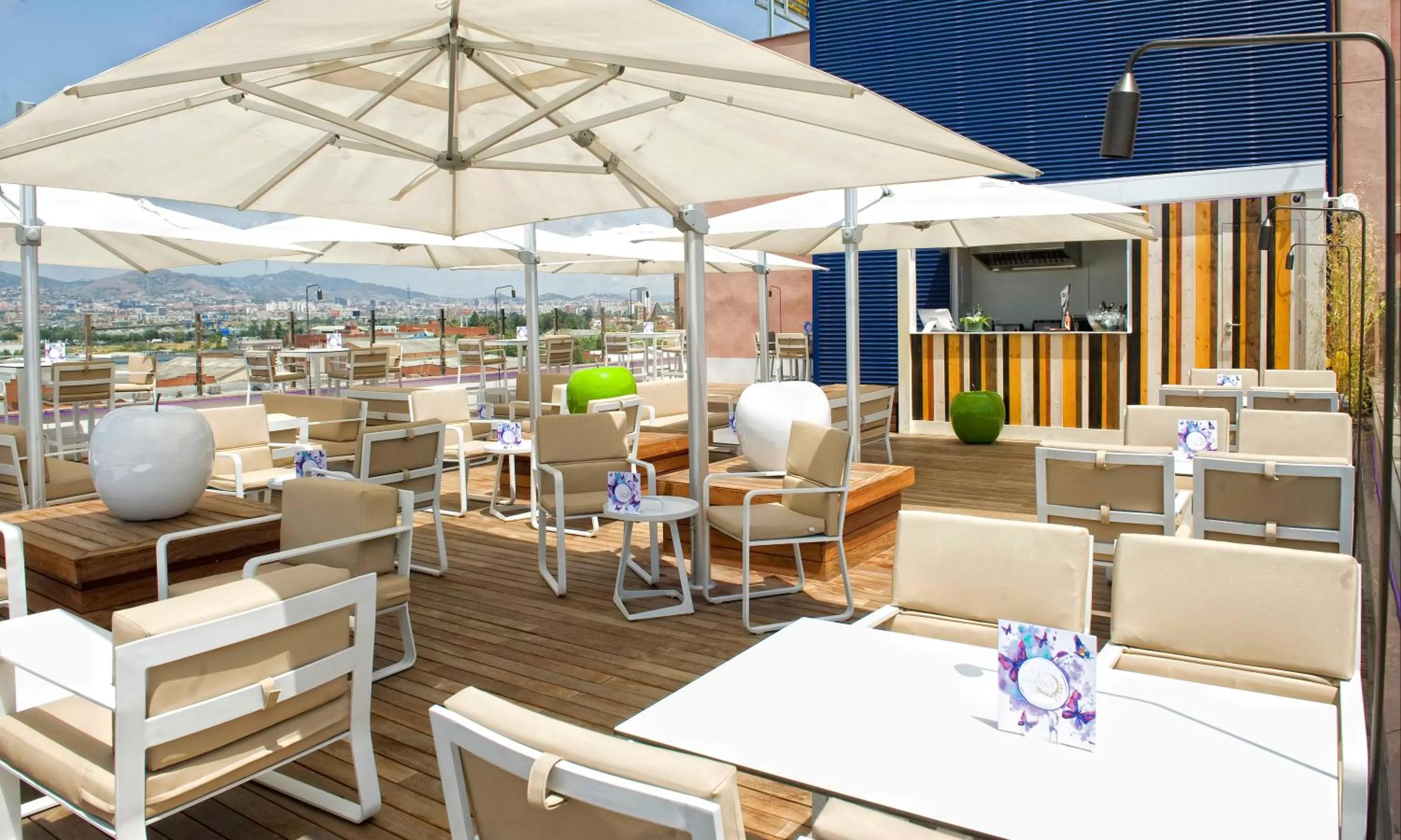 Lounge or bar in Salles Ciutat del Prat Barcelona Airport