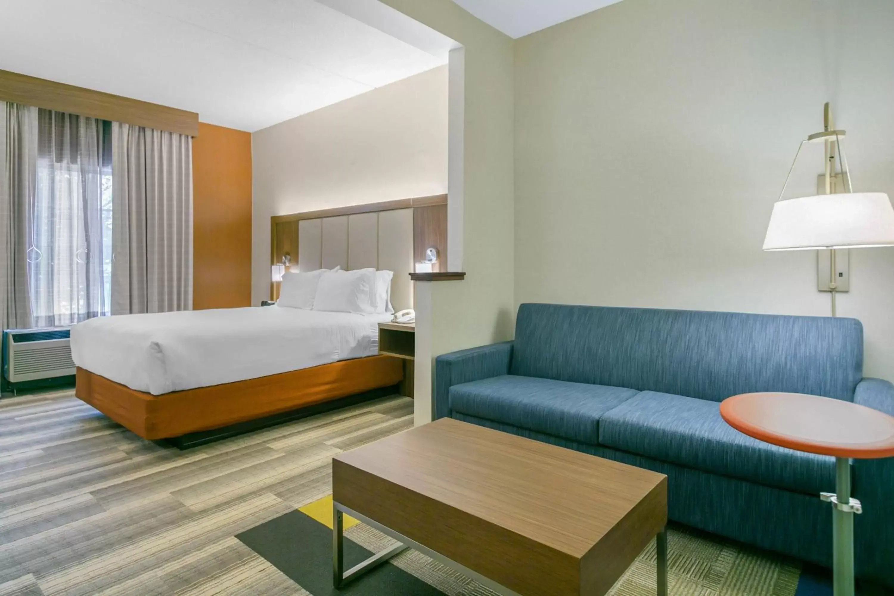 Queen Room - Disability Access in Holiday Inn Express Mount Arlington by IHG Queen Room - Disability Access in Holiday Inn Express Mount Arlington by IHG