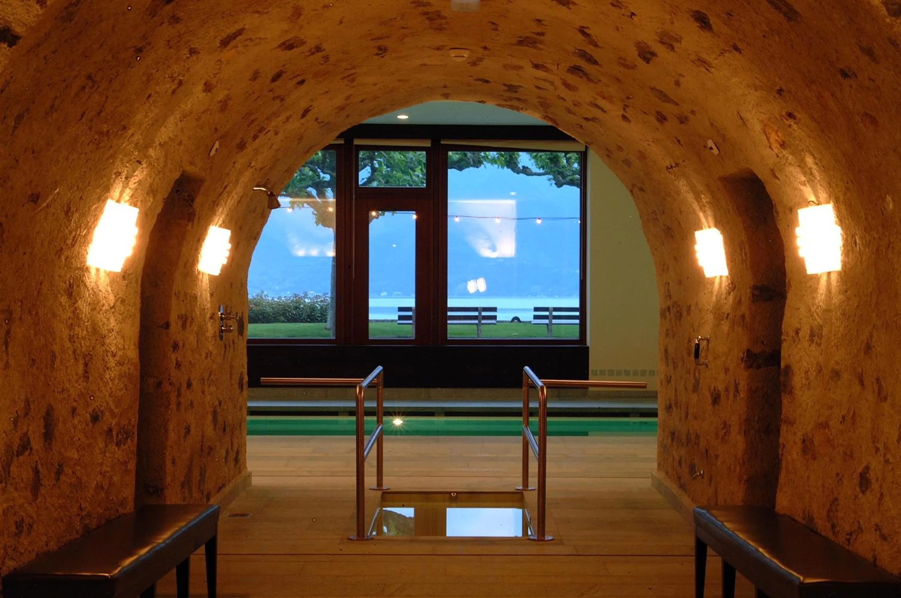 Hot Tub in Hôtel Des Trois Couronnes & Spa - The Leading Hotels of the World